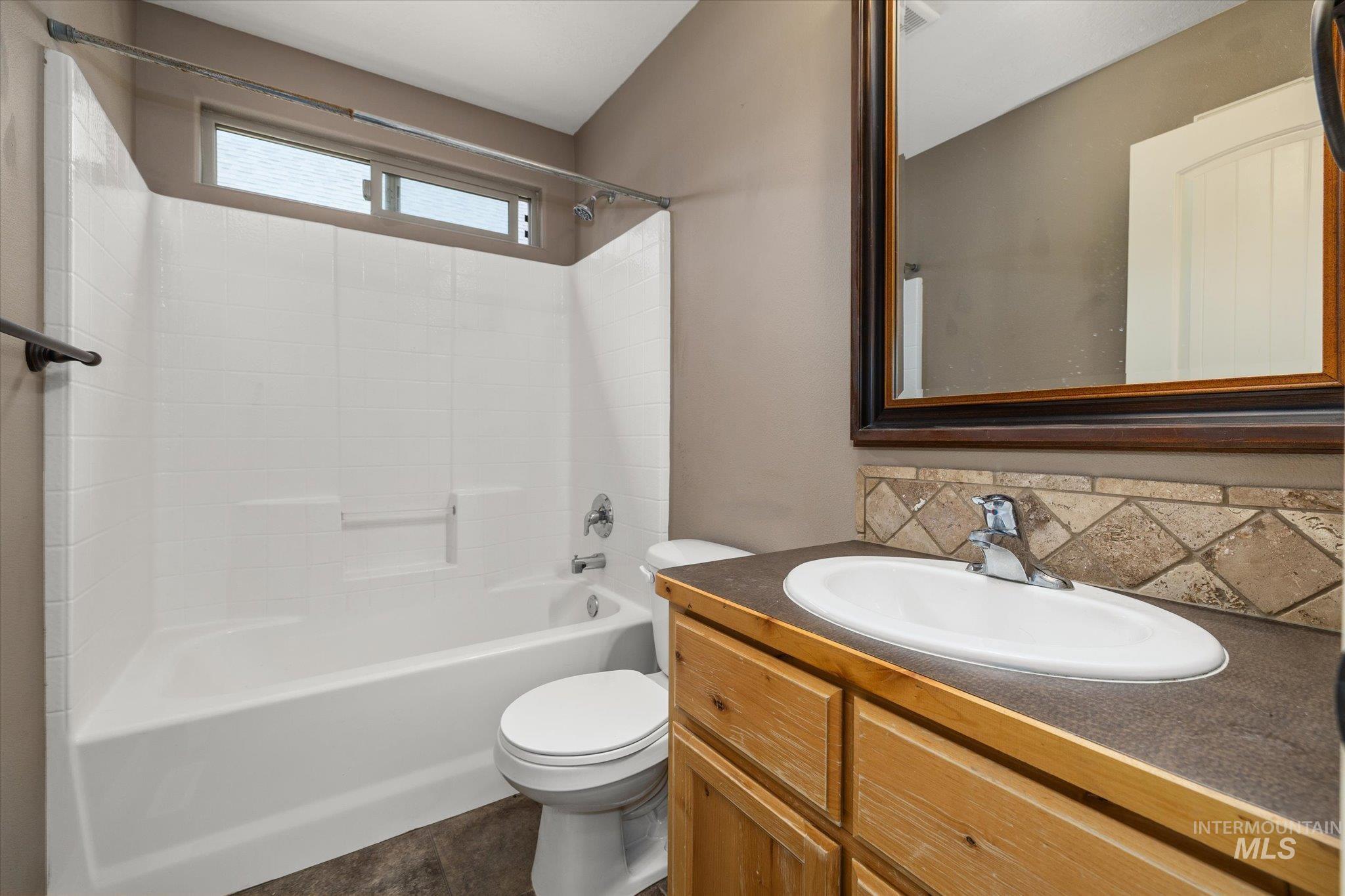 370 S Schober Loop Property Photo 22
