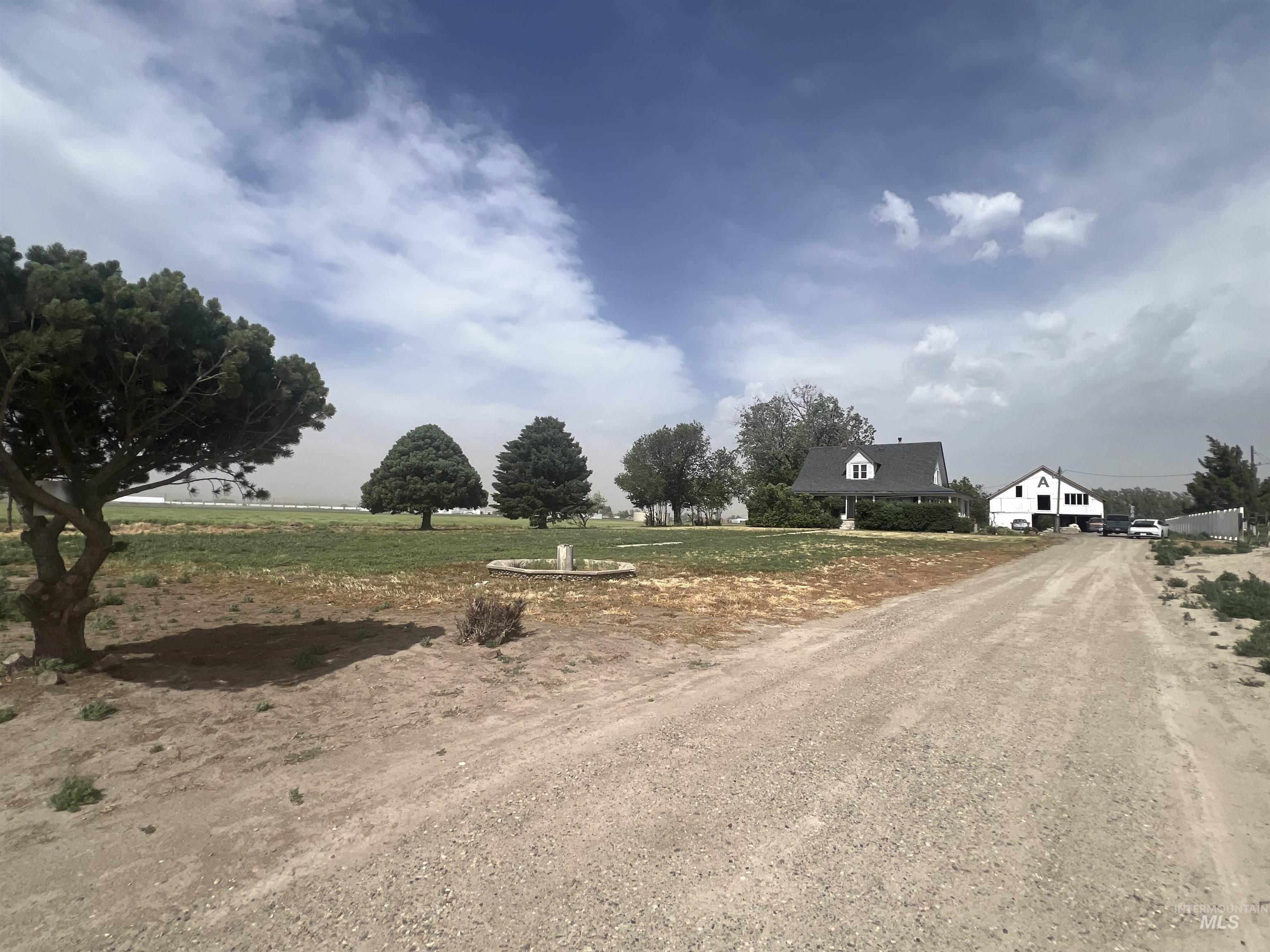 6810 Hwy 95 Property Photo 4