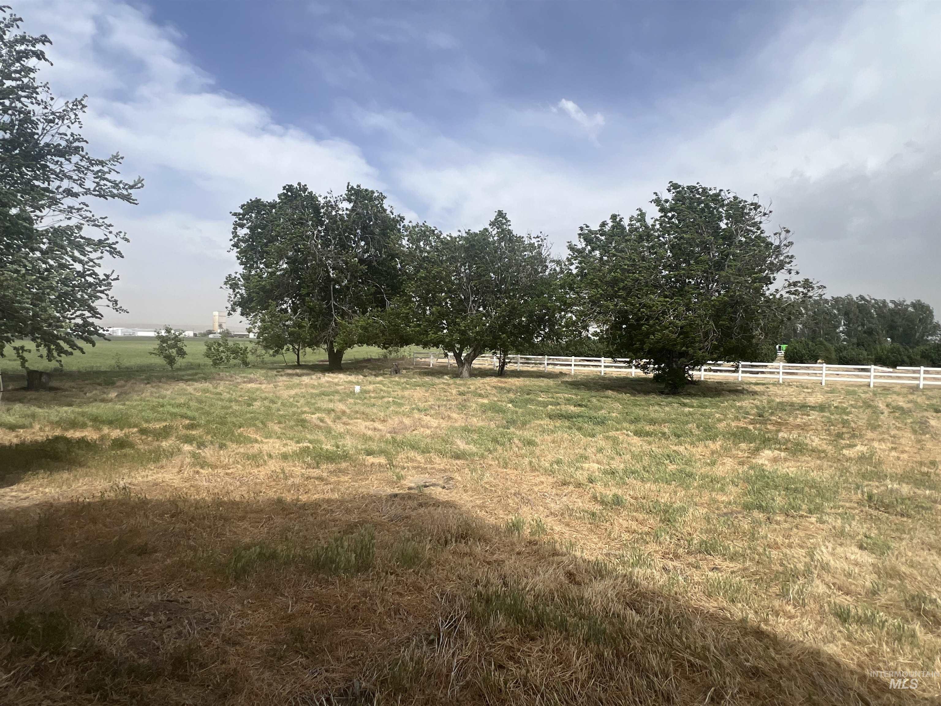 6810 Hwy 95 Property Photo 12