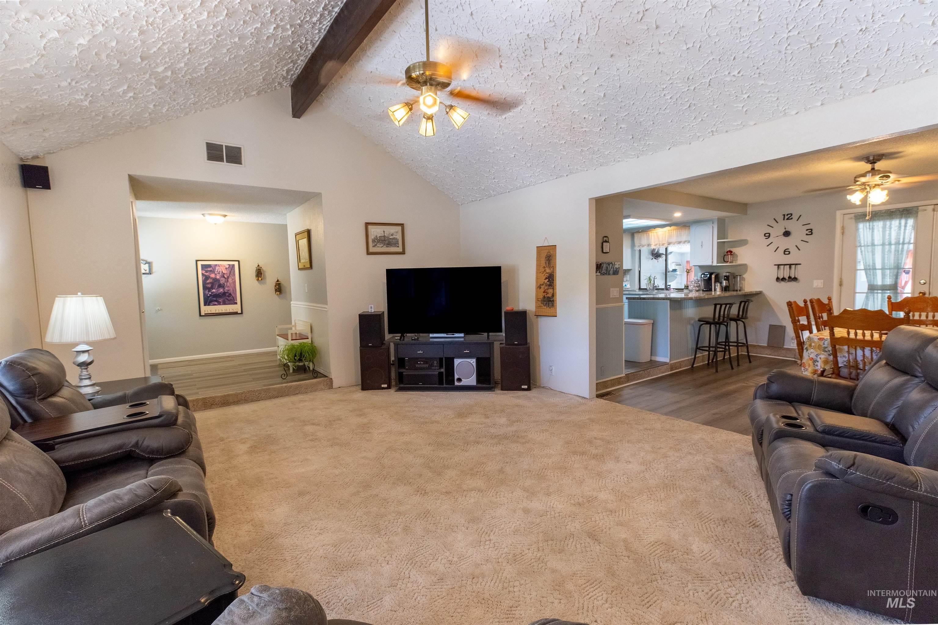 10808 W Reutzel Drive Property Photo 6