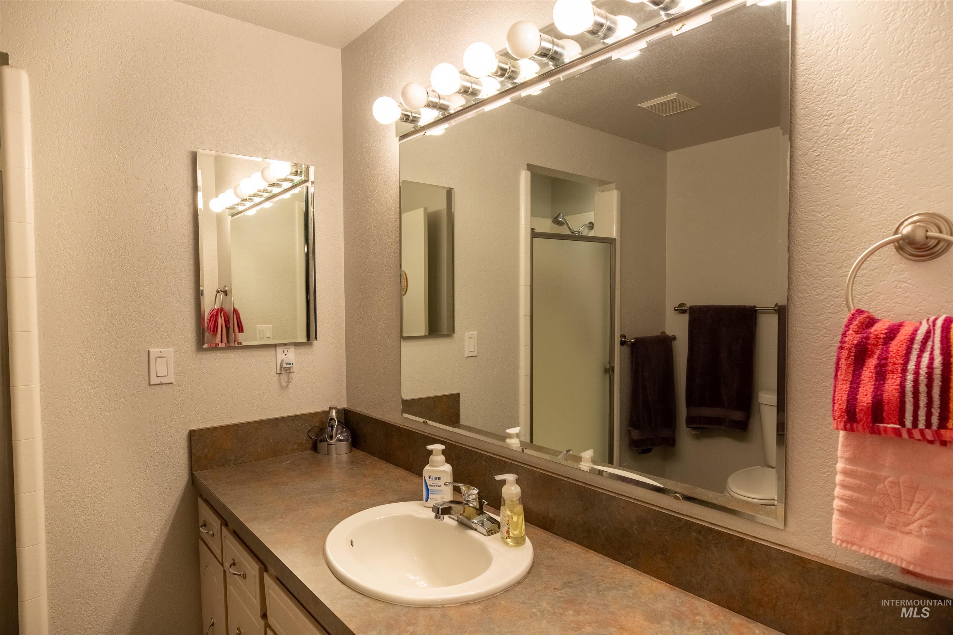 10808 W Reutzel Drive Property Photo 18
