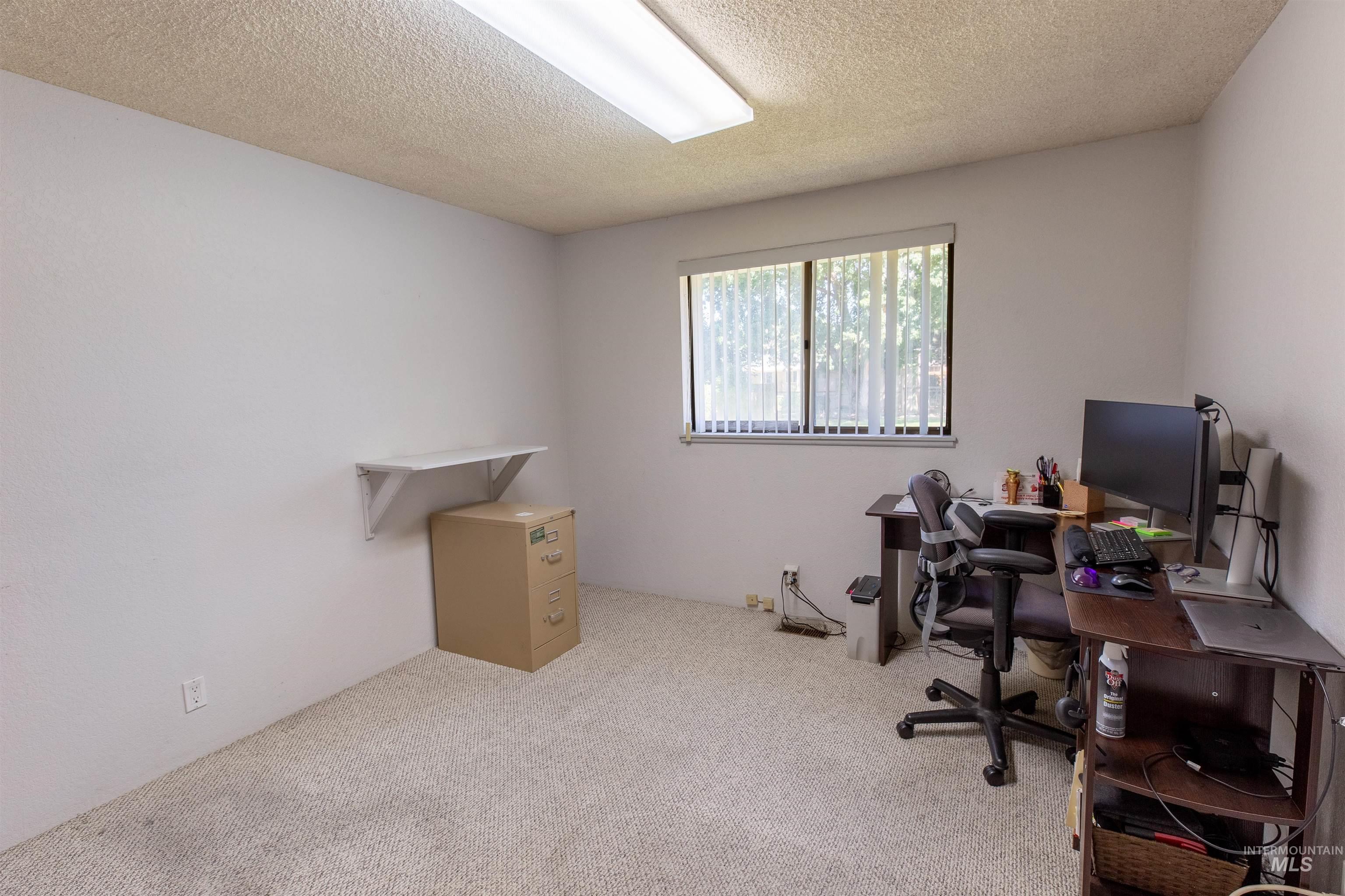 10808 W Reutzel Drive Property Photo 21