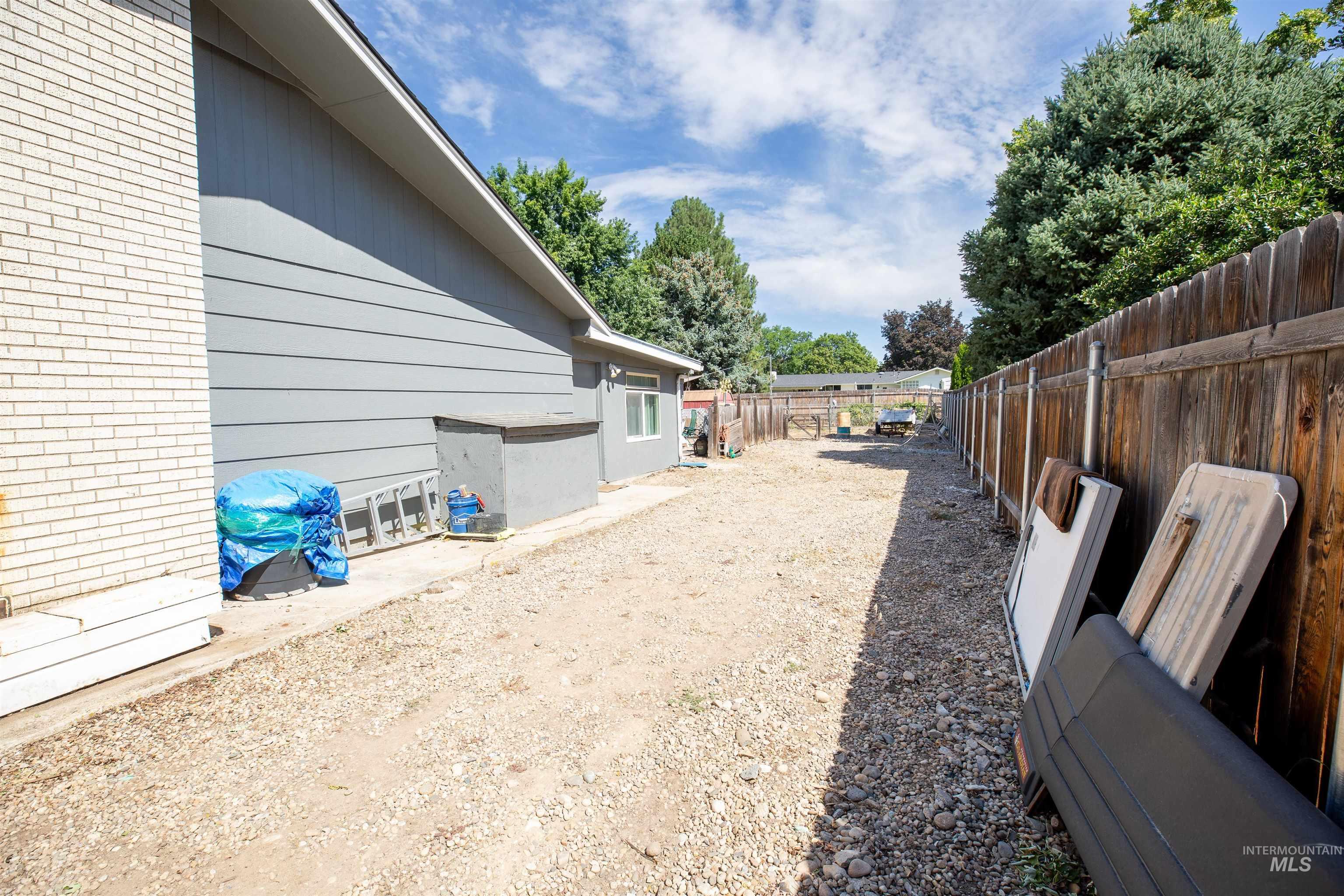 10808 W Reutzel Drive Property Photo 45