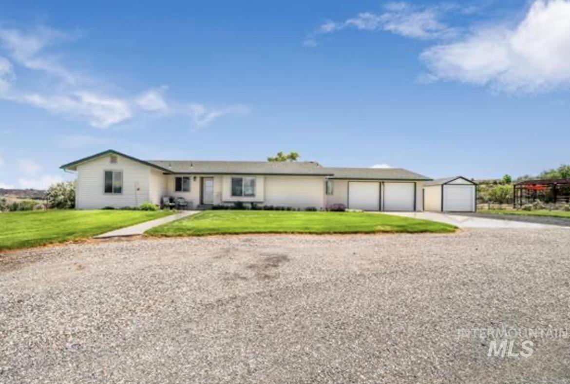 4514 Pheasant Ln Property Photo 1