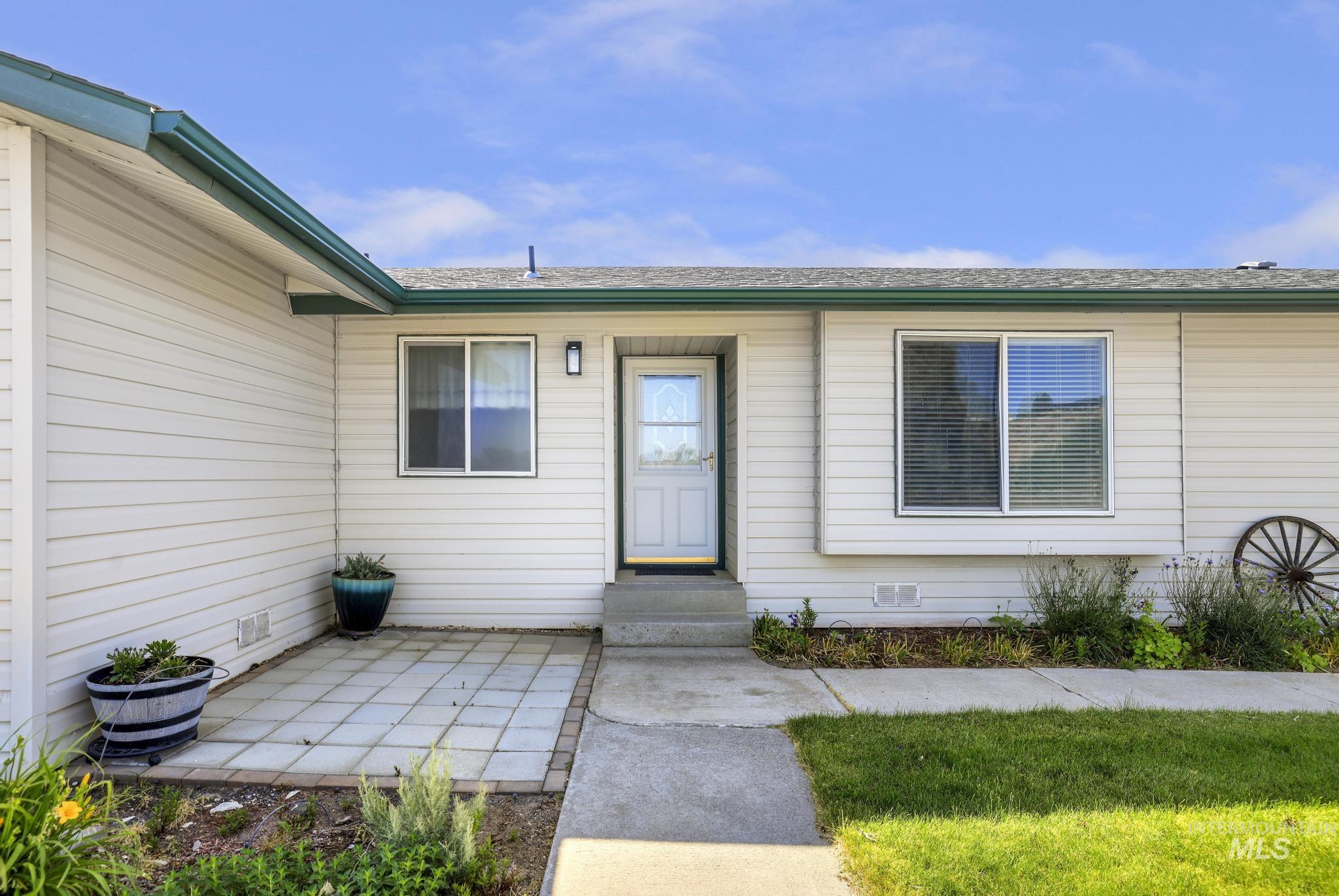 4514 Pheasant Ln Property Photo 5