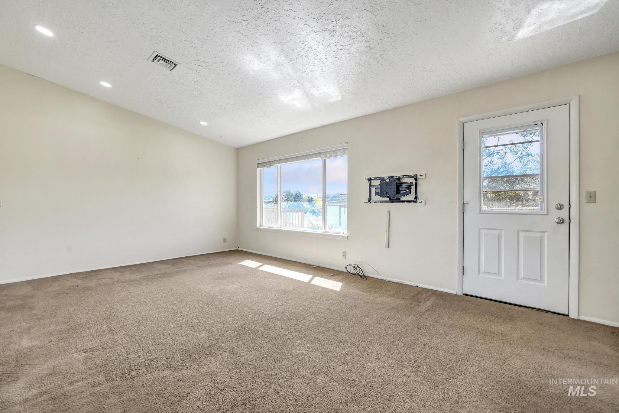4514 Pheasant Ln Property Photo 10