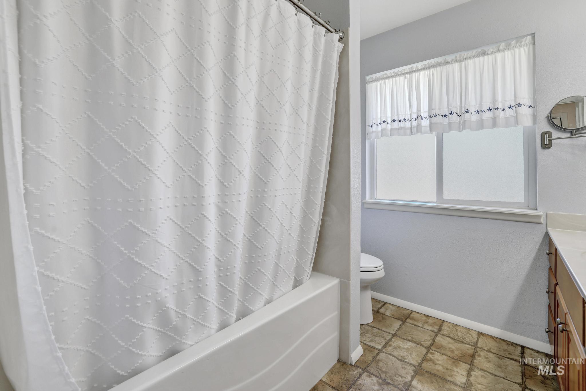 4514 Pheasant Ln Property Photo 17