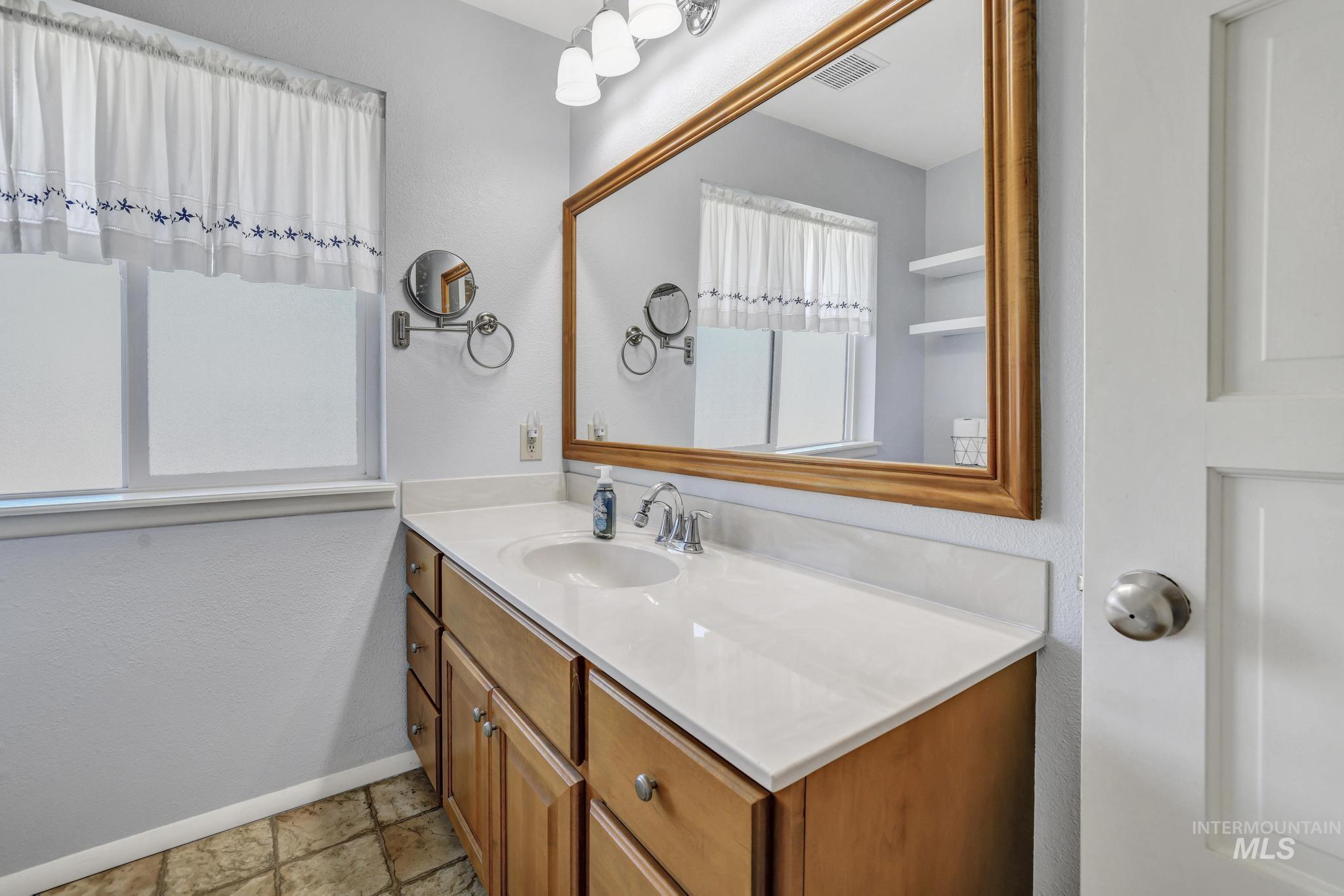 4514 Pheasant Ln Property Photo 18