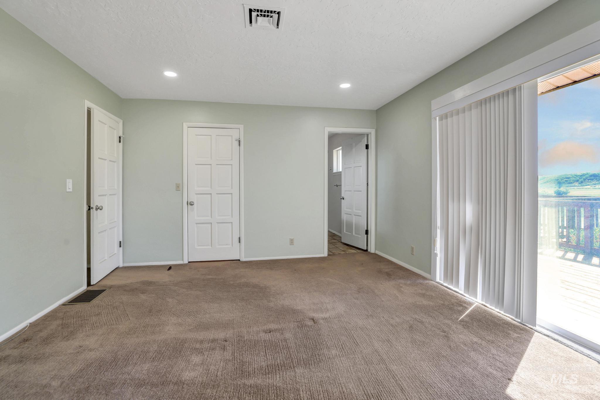 4514 Pheasant Ln Property Photo 24
