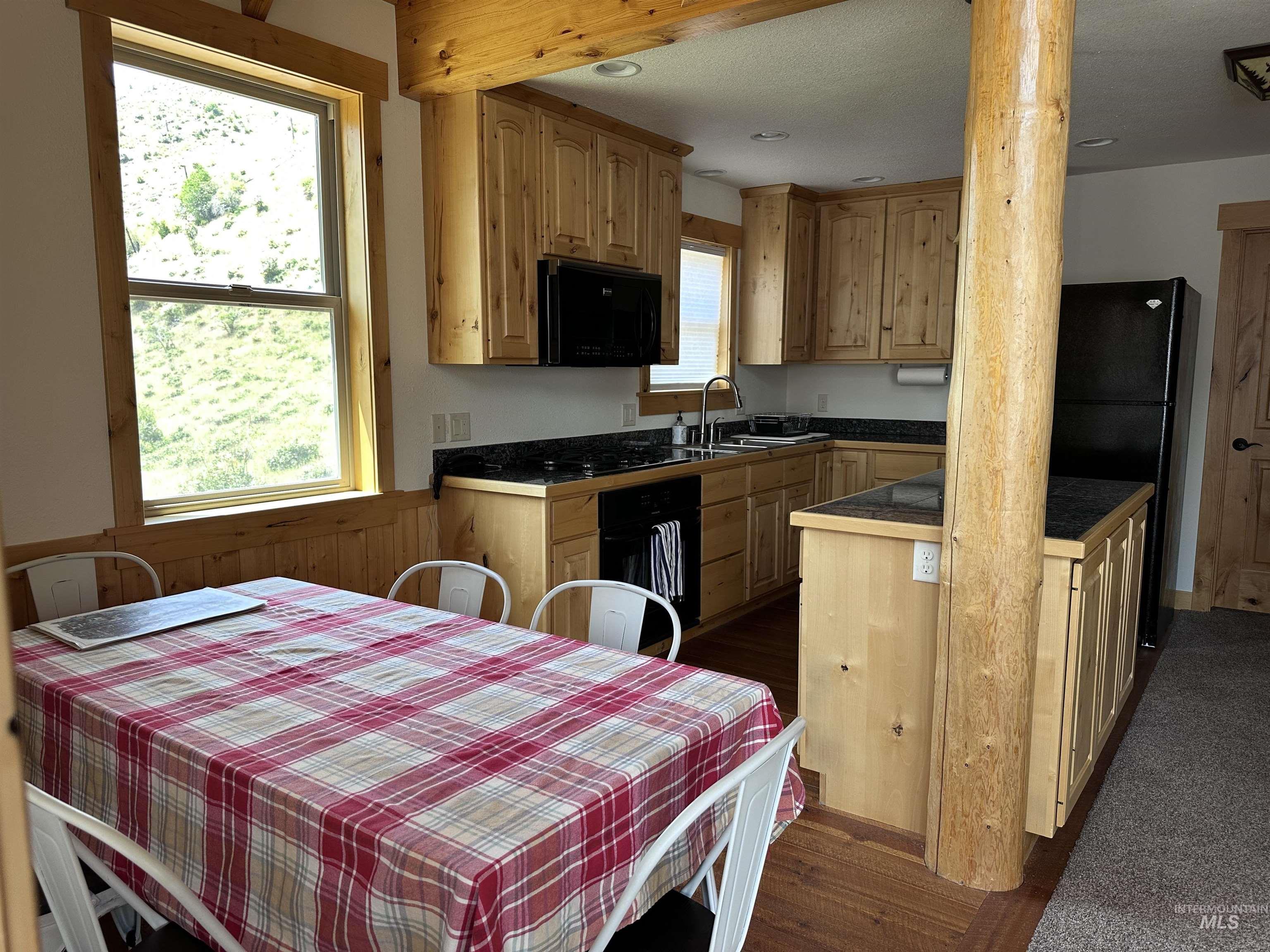 65 Dustin Road Property Photo 15