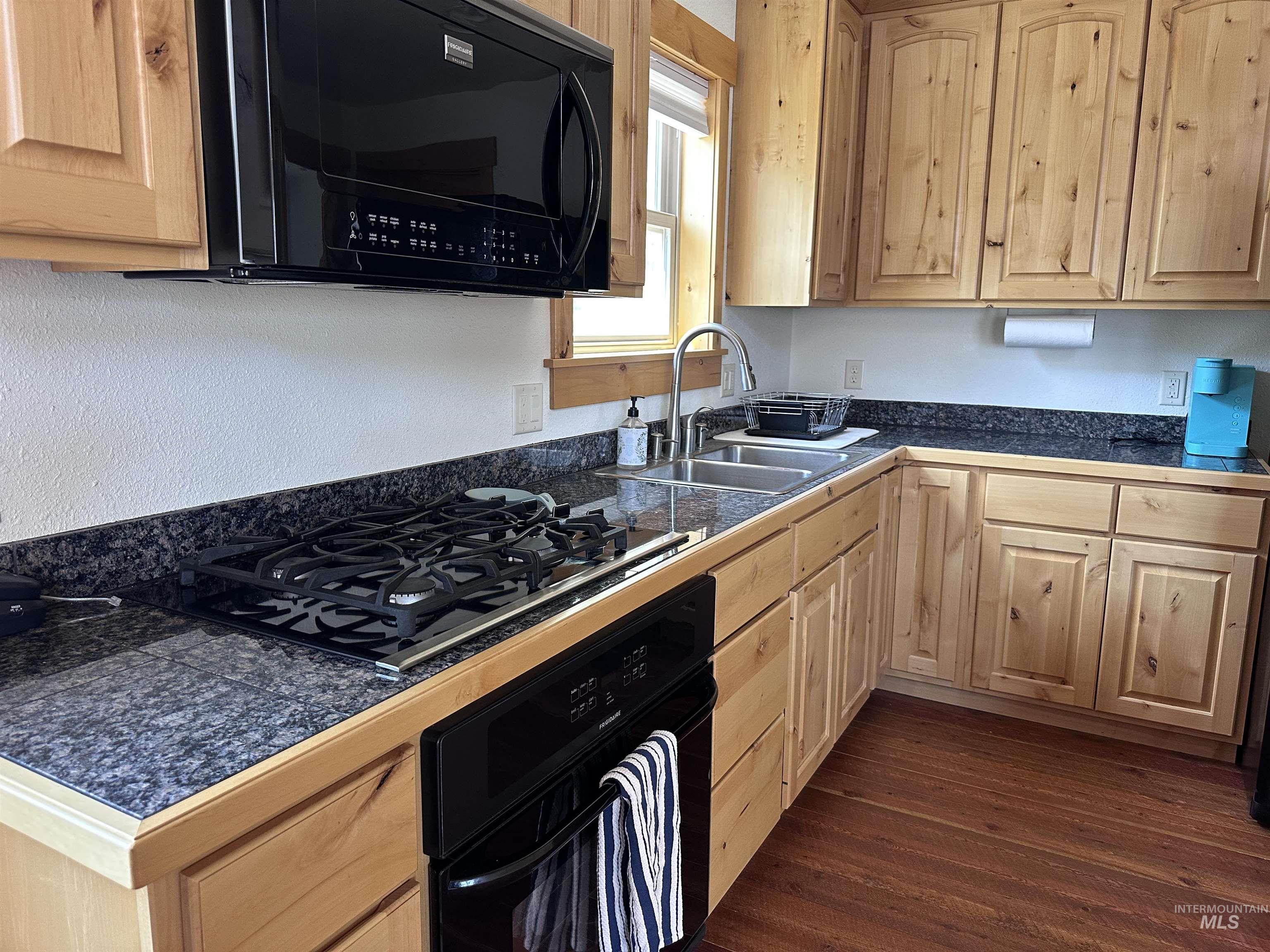 65 Dustin Road Property Photo 16