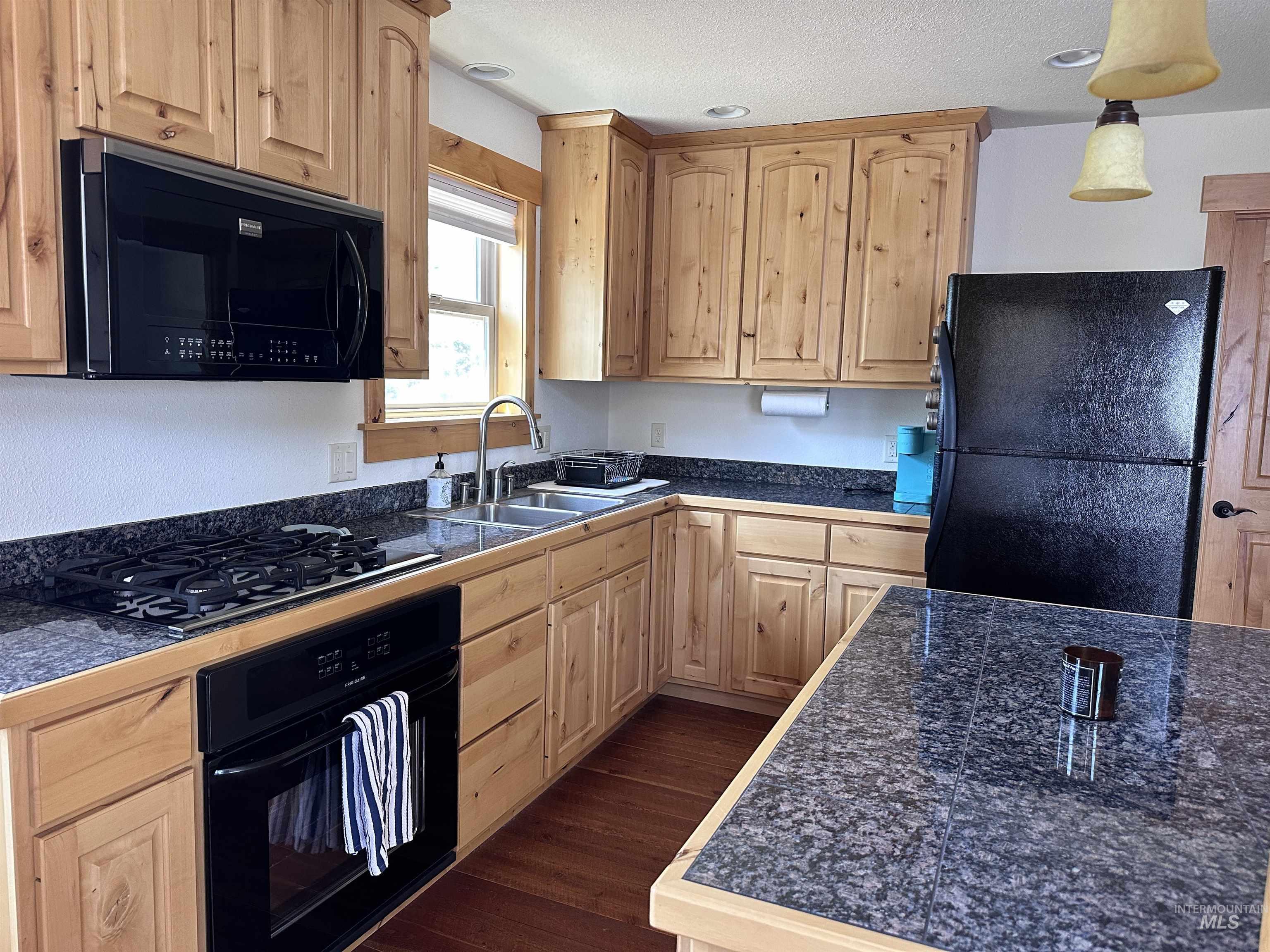 65 Dustin Road Property Photo 18