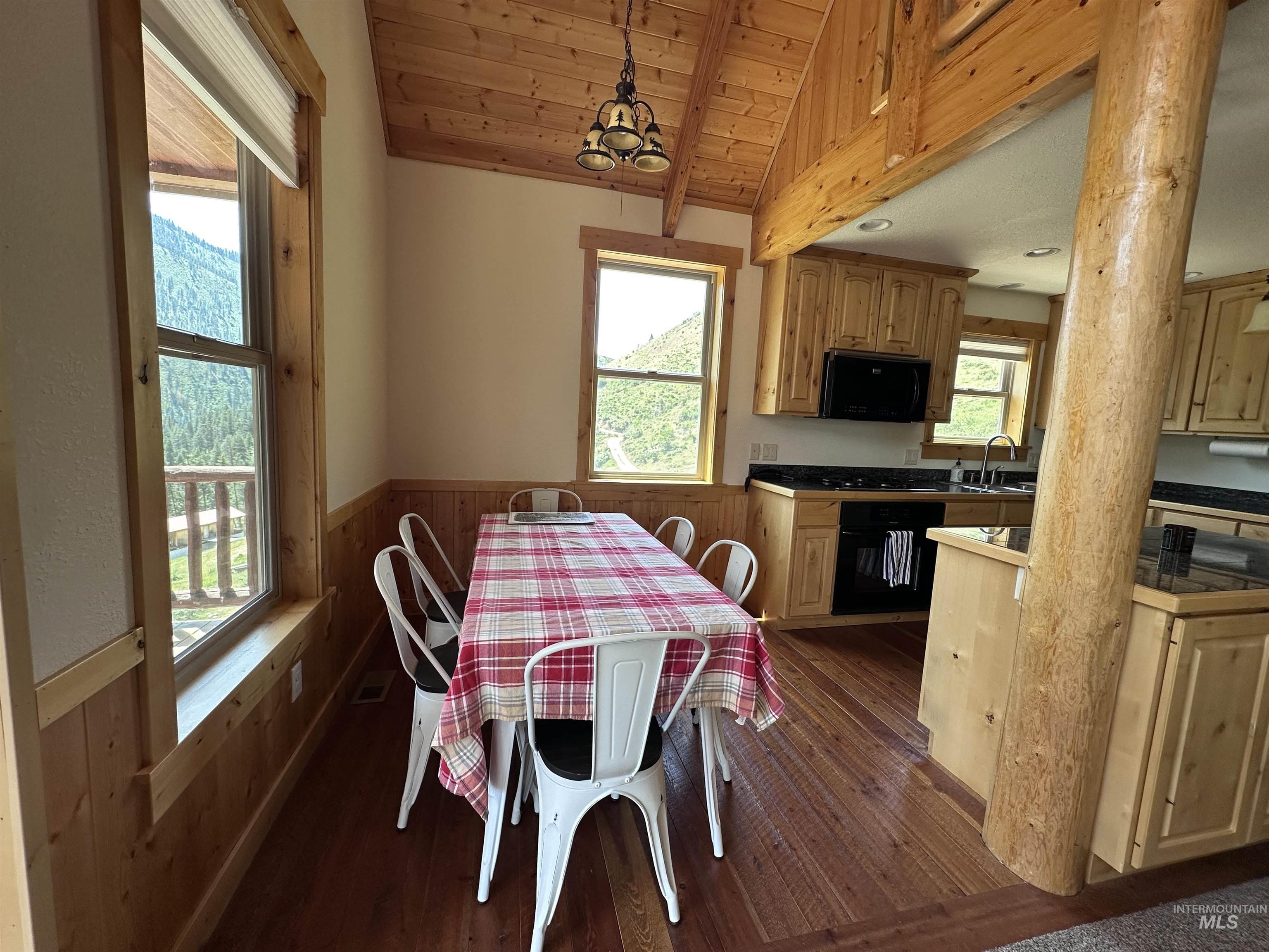 65 Dustin Road Property Photo 21