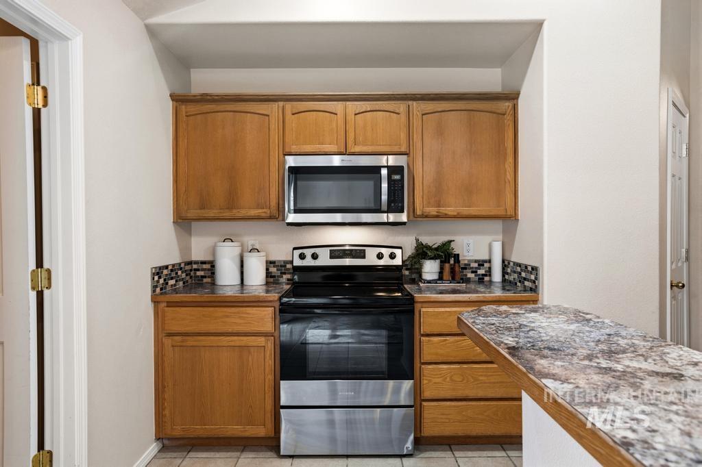 8773 W Banjo Dr. Property Photo 12