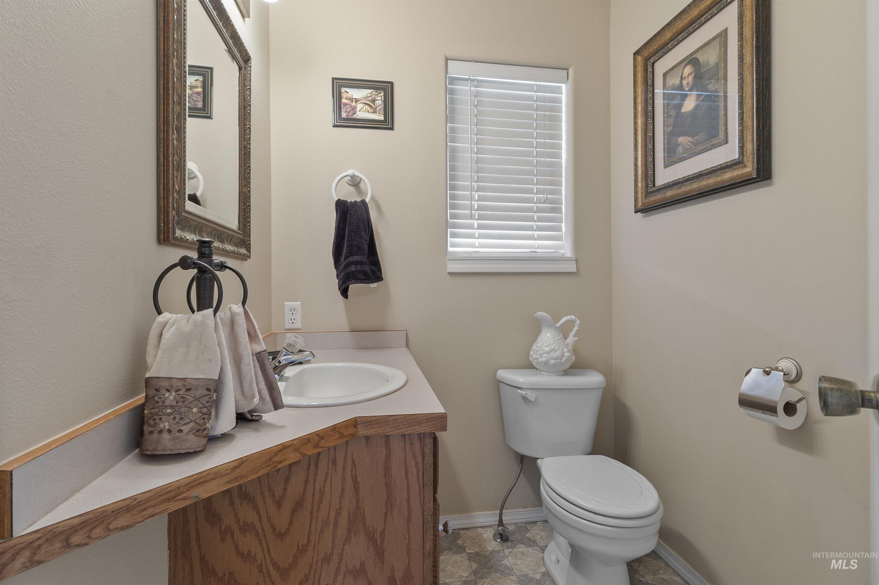 1060 Canterwood Property Photo 21