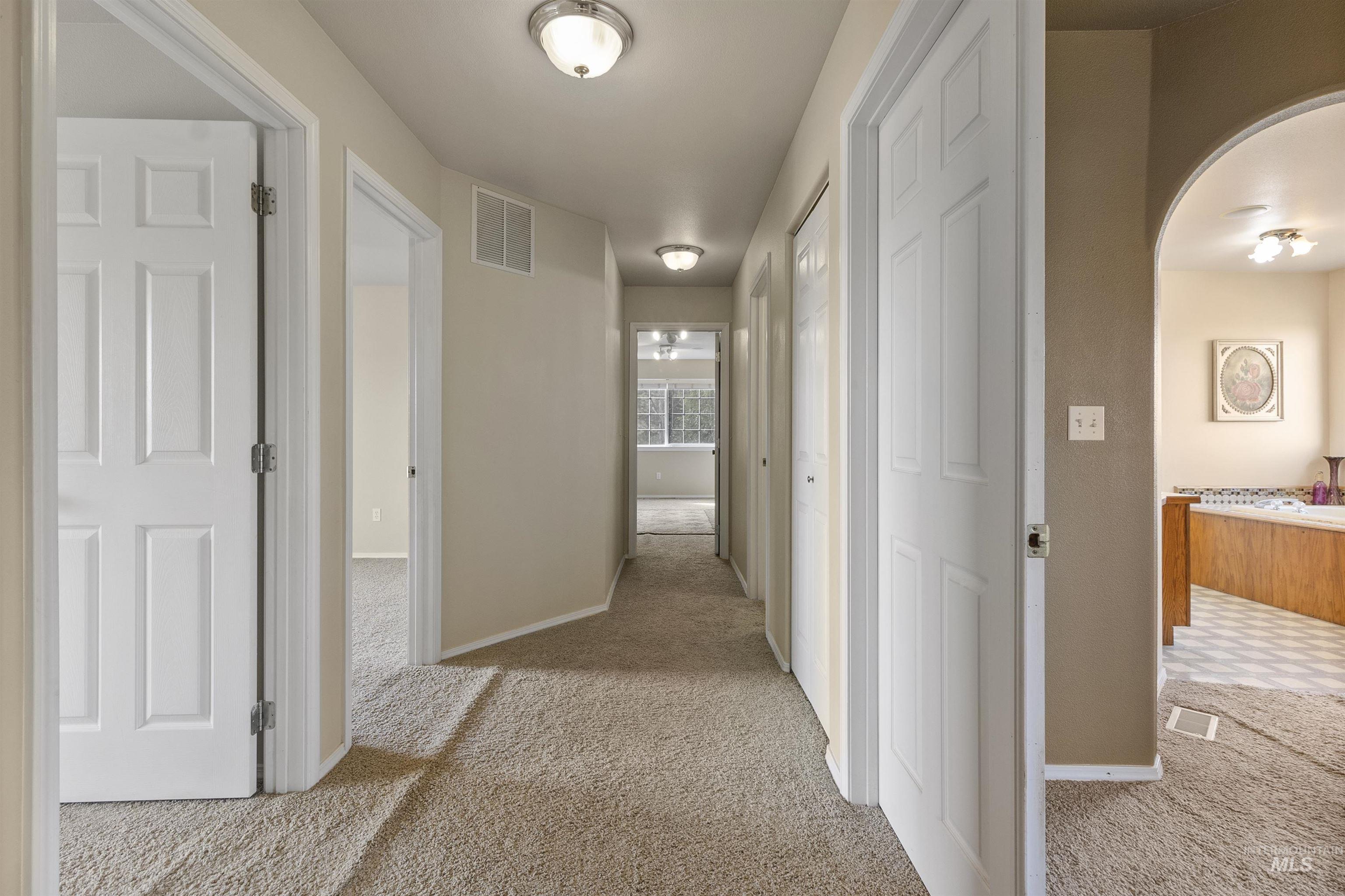 1060 Canterwood Property Photo 35