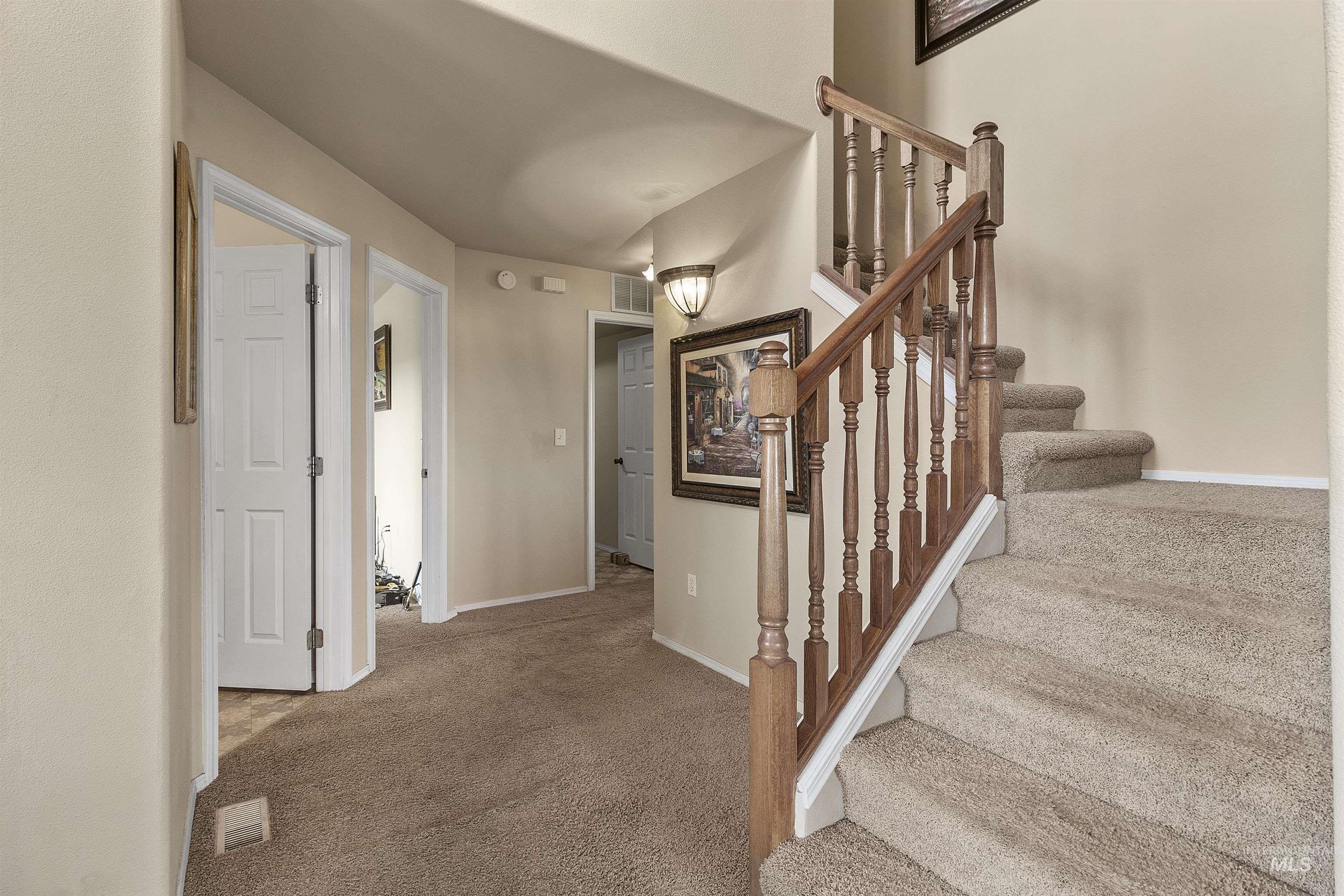 1060 Canterwood Property Photo 39