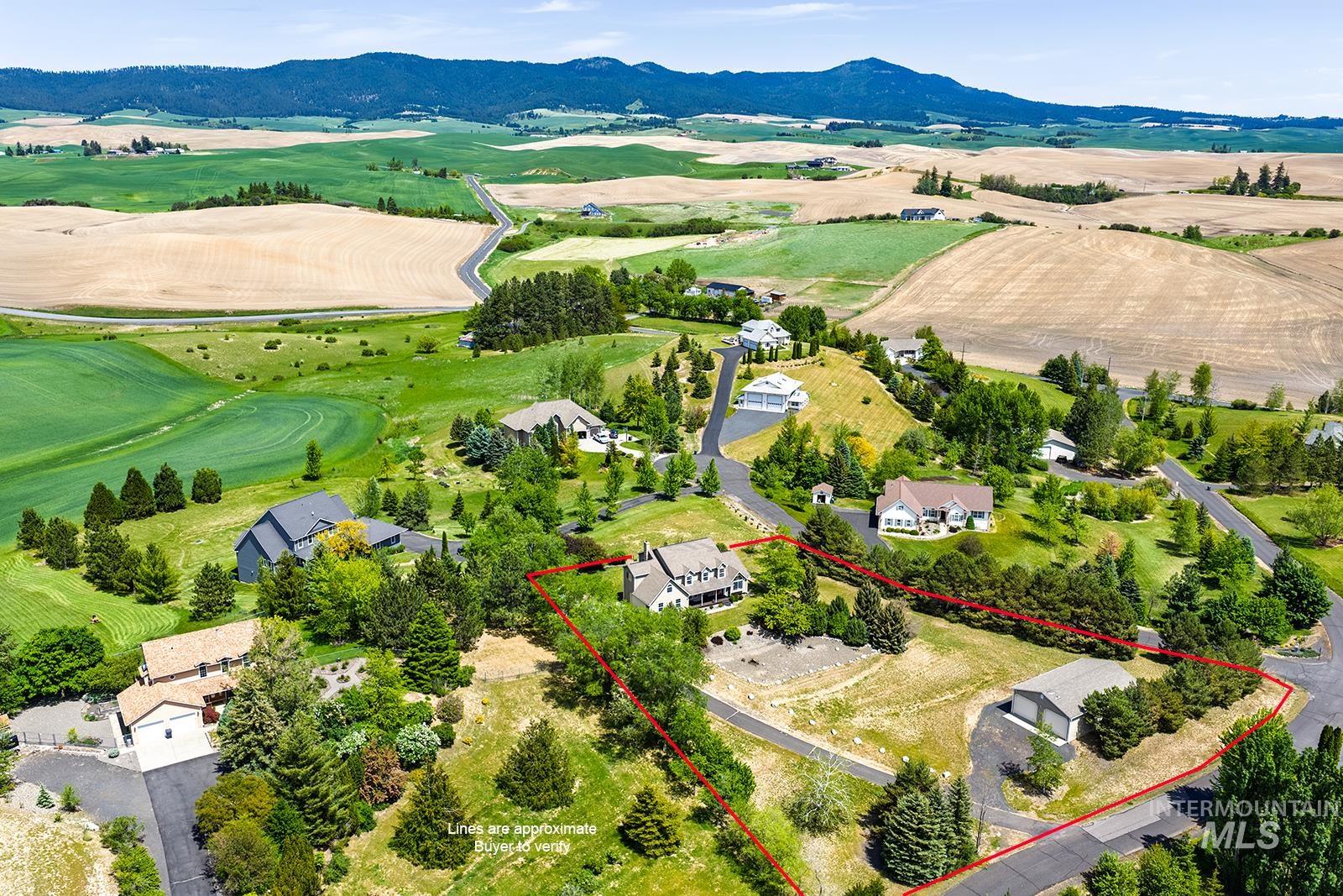 1060 Canterwood Property Photo 45