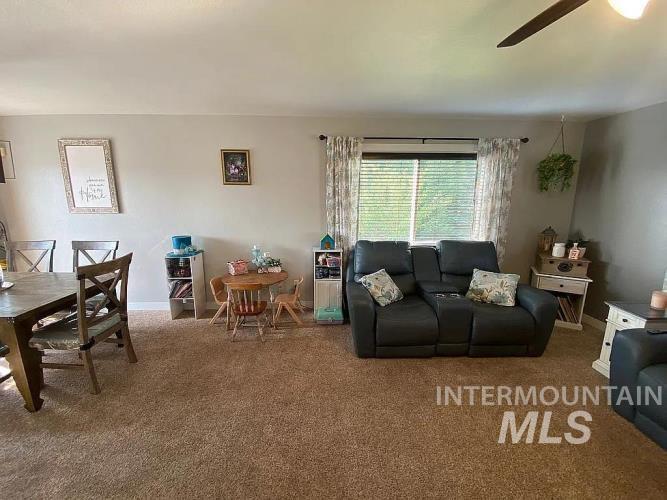 2113 Schaefer Drive Property Photo 6