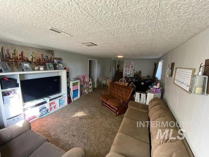 2113 Schaefer Drive Property Photo 9