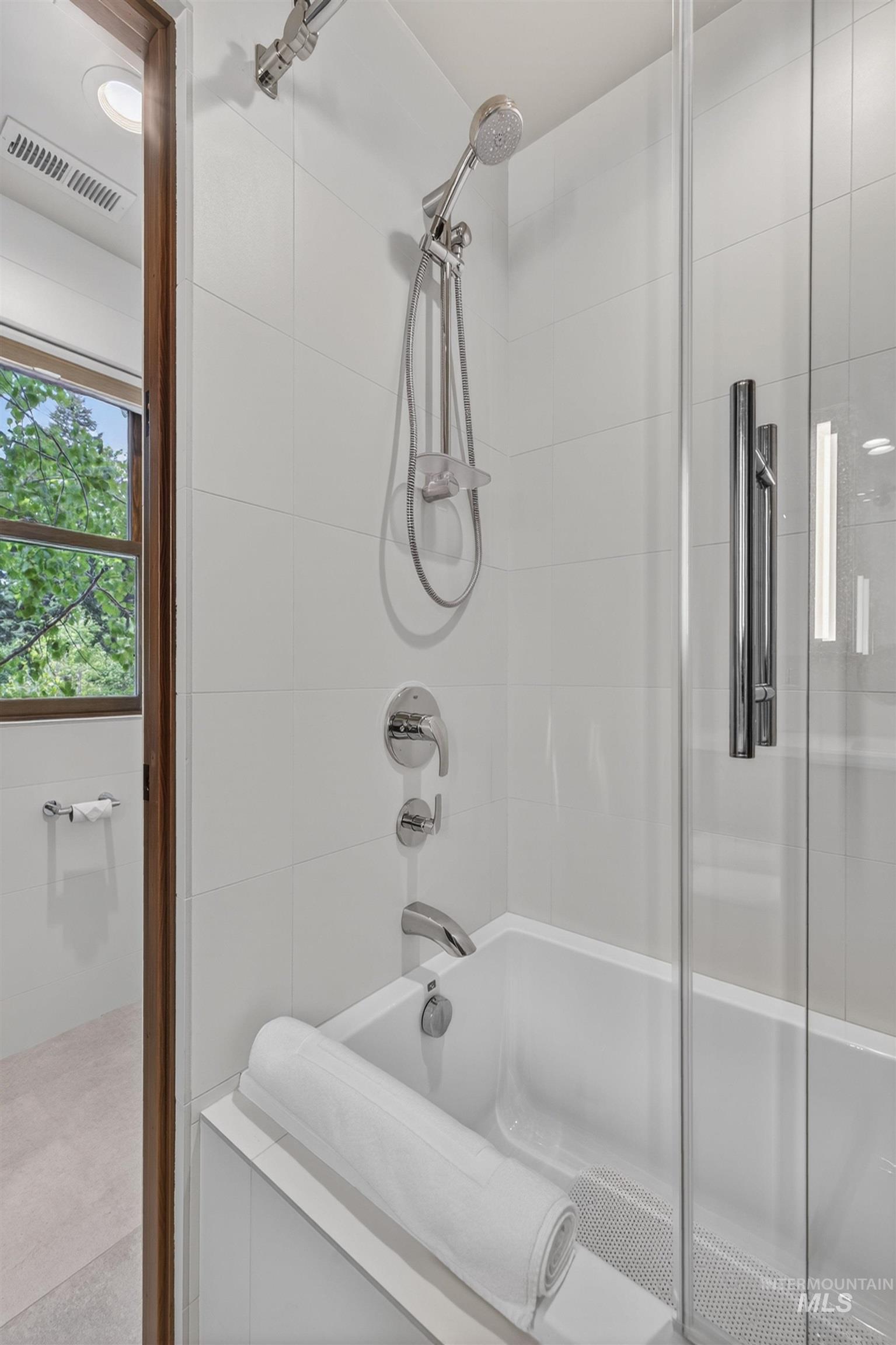 663 Aster Court Property Photo 35