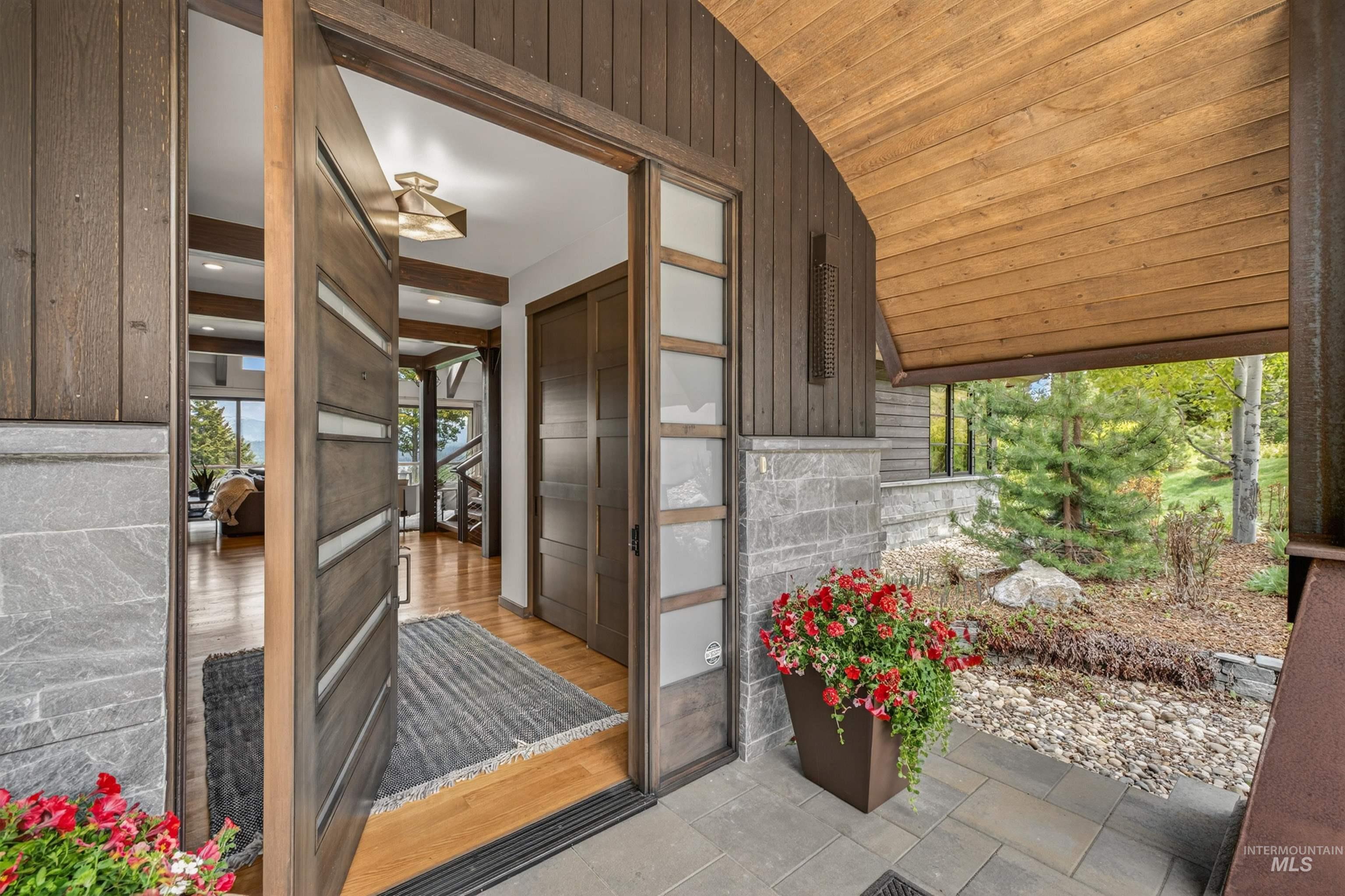 663 Aster Court Property Photo 49