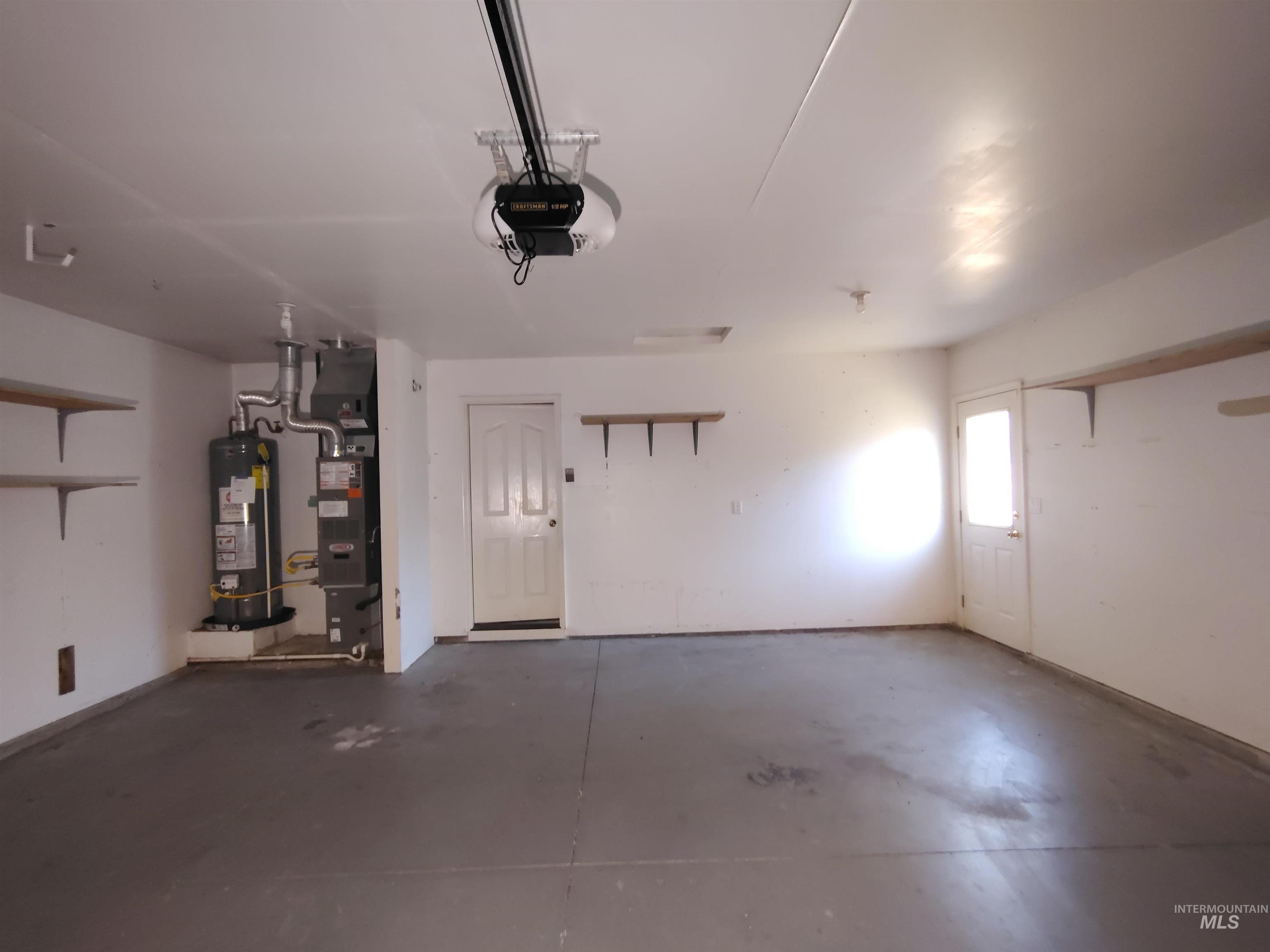 40 S Bingham St Property Photo 18