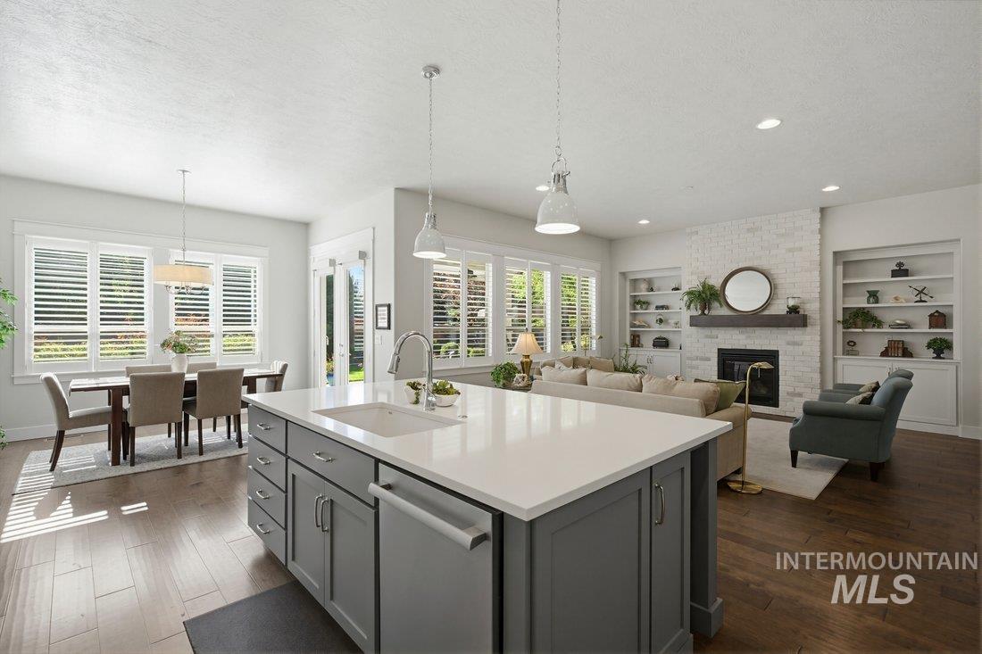 6922 N Agrarian Property Photo 15