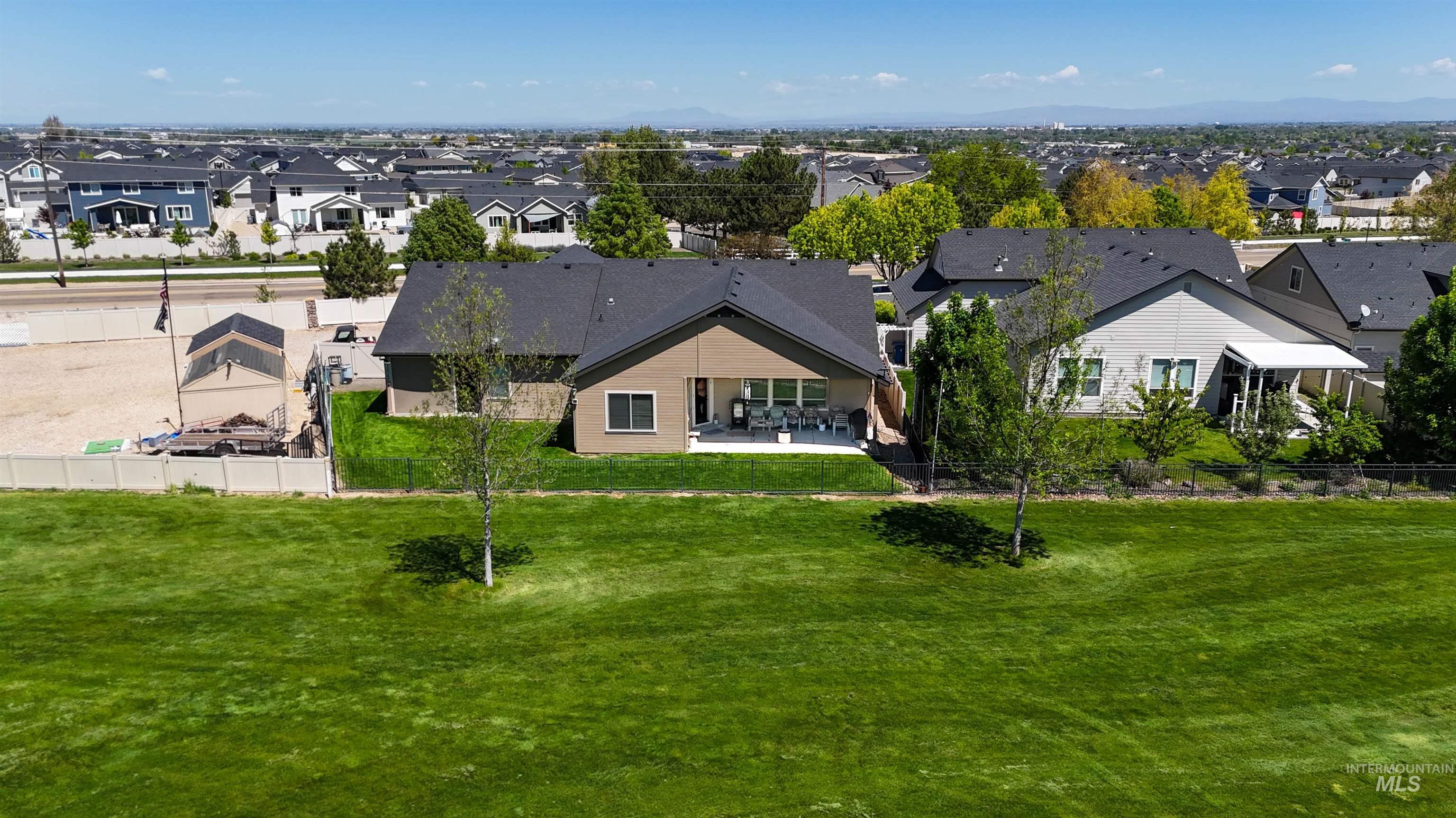 11781 W Cross Slope Way Property Photo 3