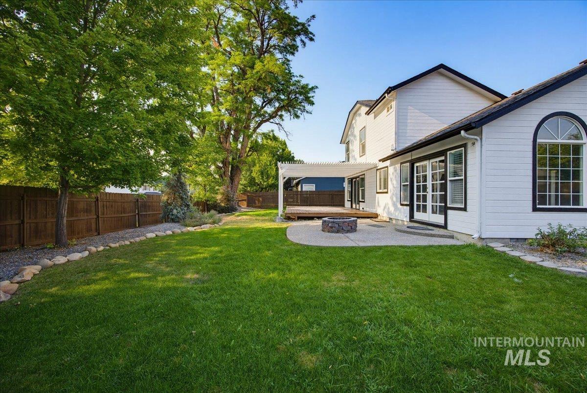 1149 N Watson Property Photo 5