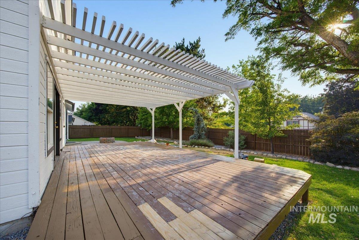 1149 N Watson Property Photo 8