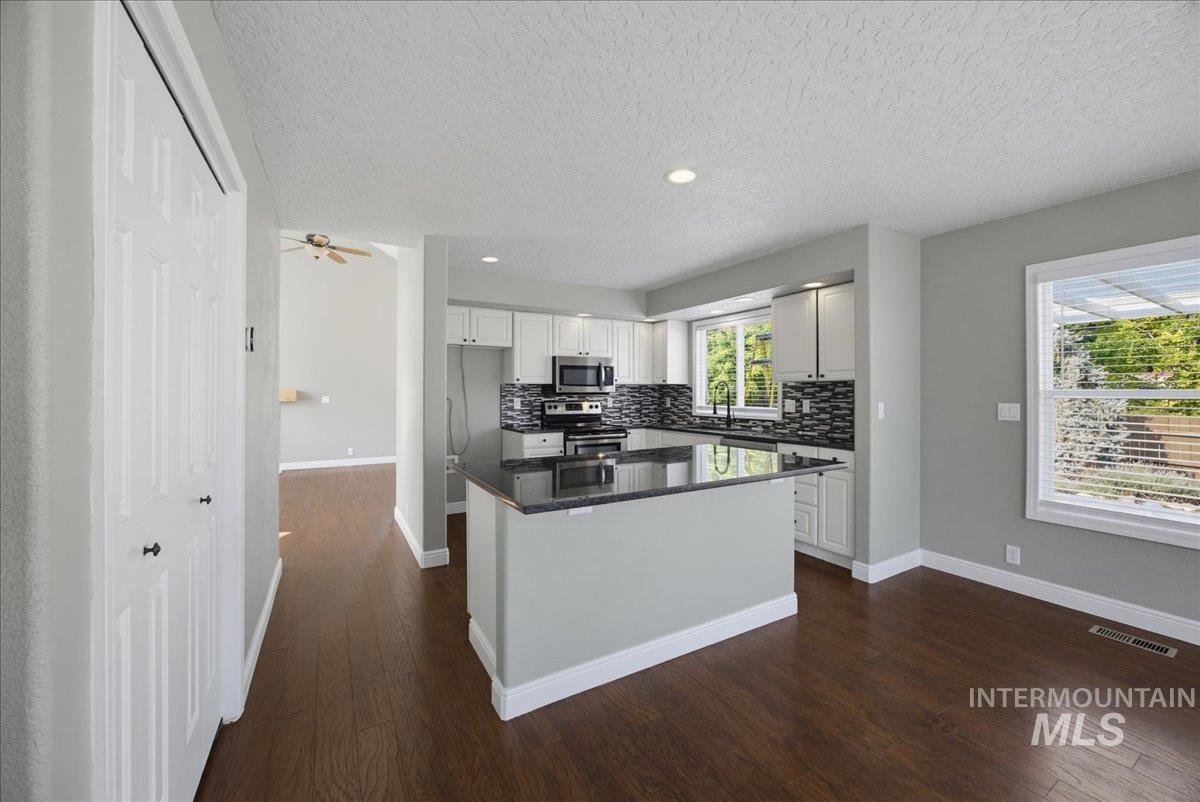 1149 N Watson Property Photo 19