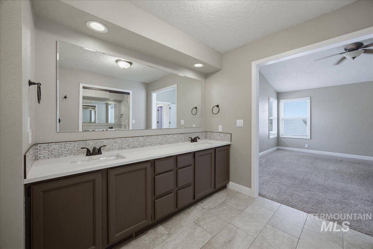1149 N Watson Property Photo 29