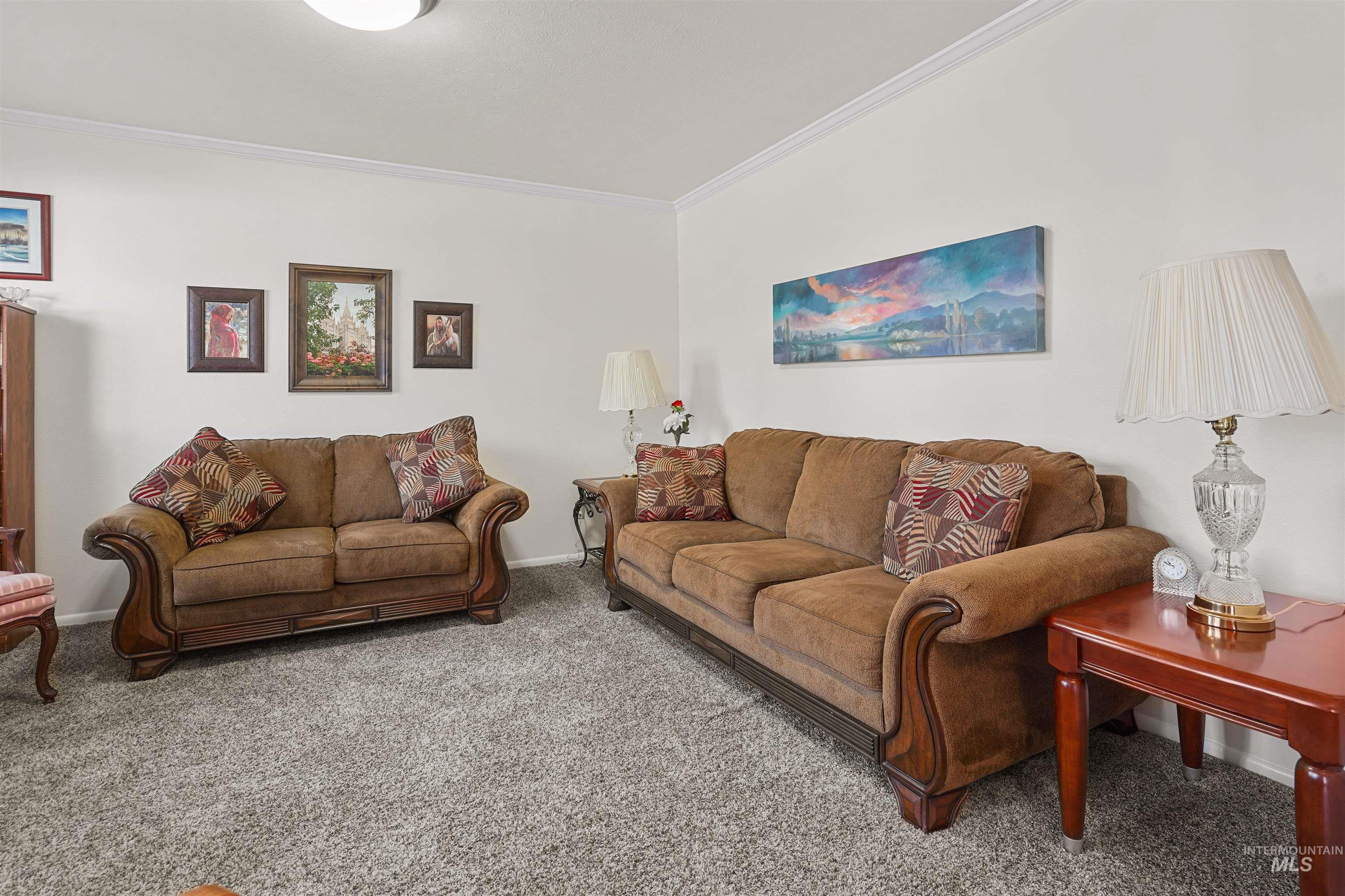 2834 Fairmont Dr. Property Photo 3