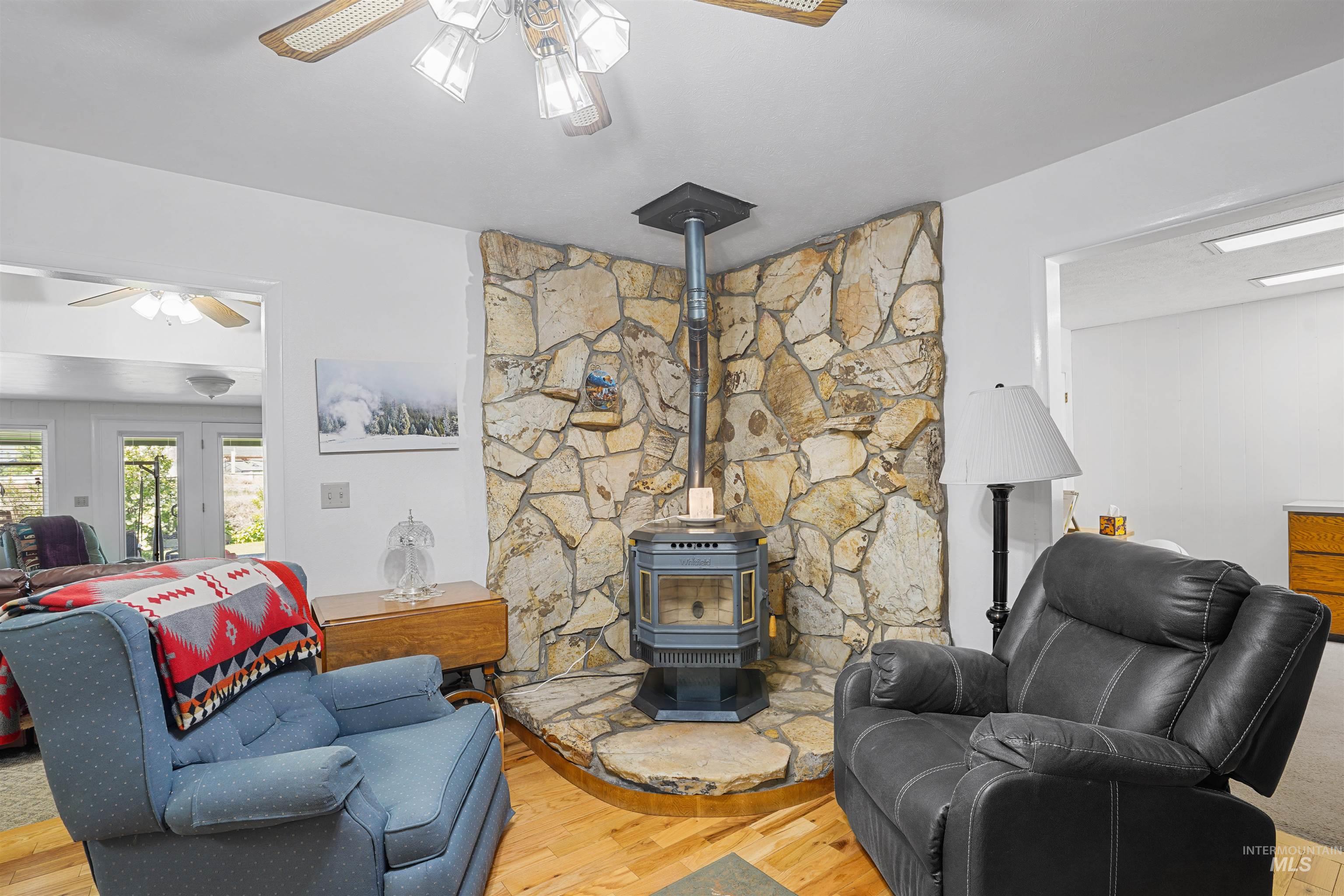 2834 Fairmont Dr. Property Photo 7