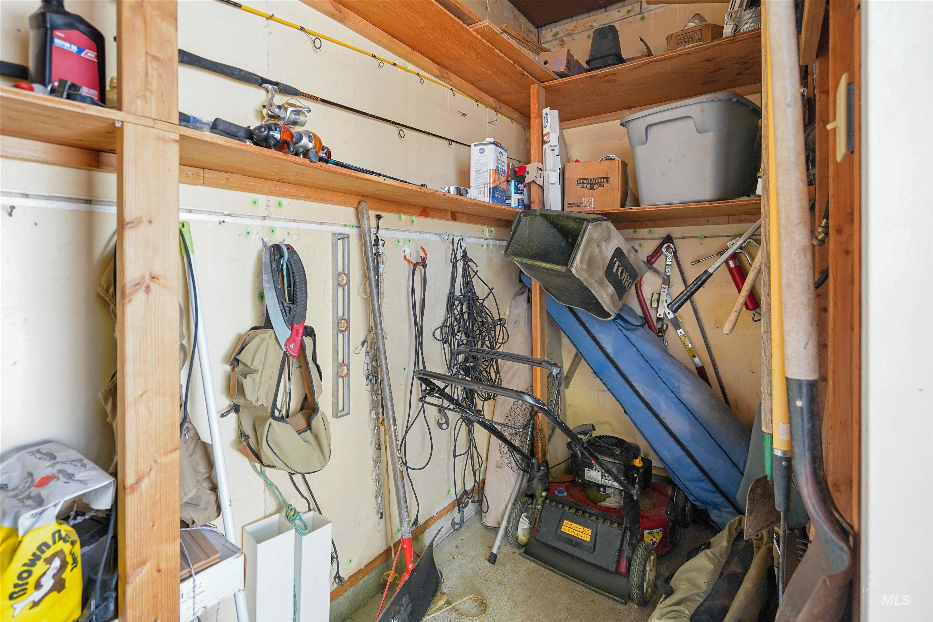 2834 Fairmont Dr. Property Photo 25