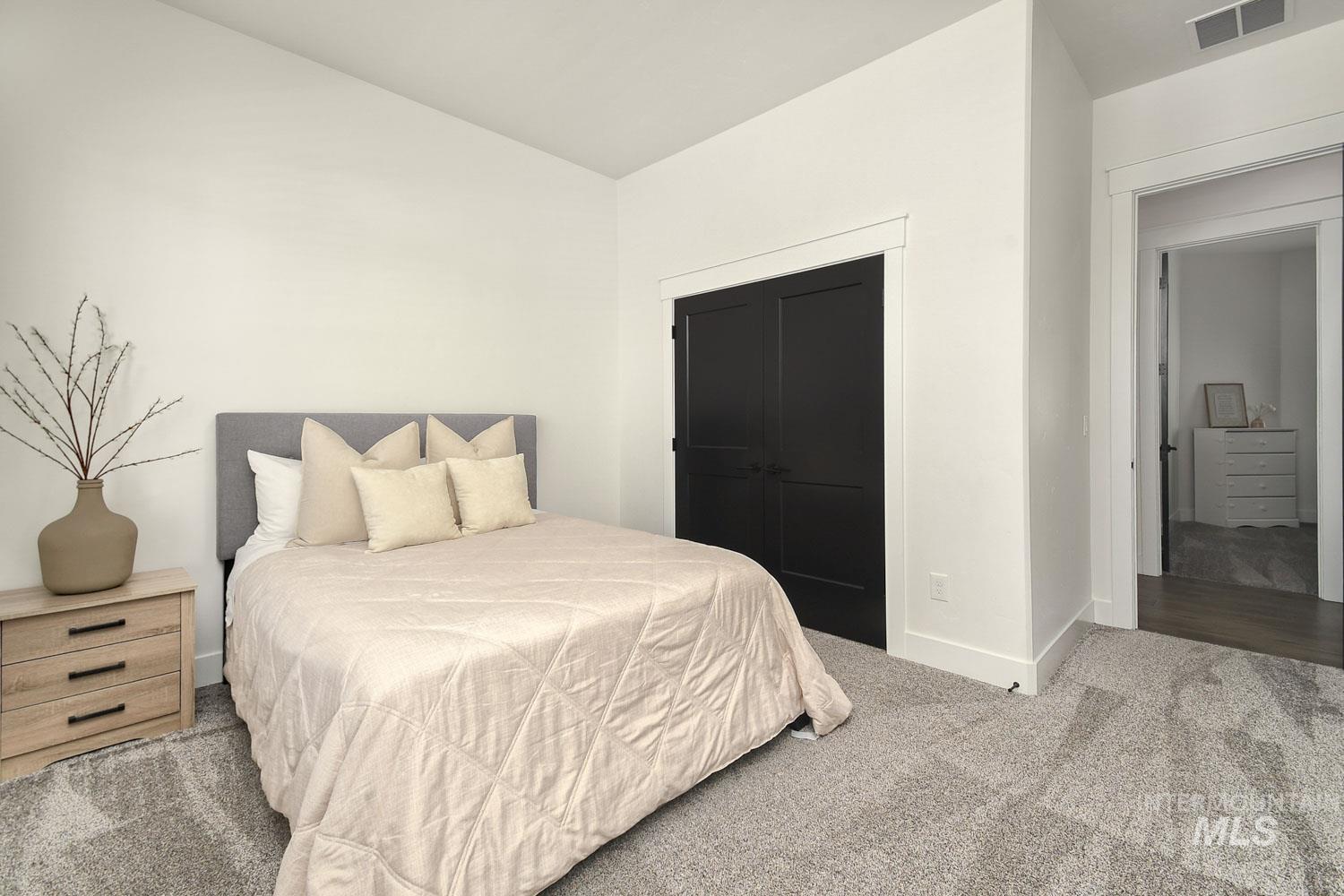 4731 S Abbot Way Property Photo 8