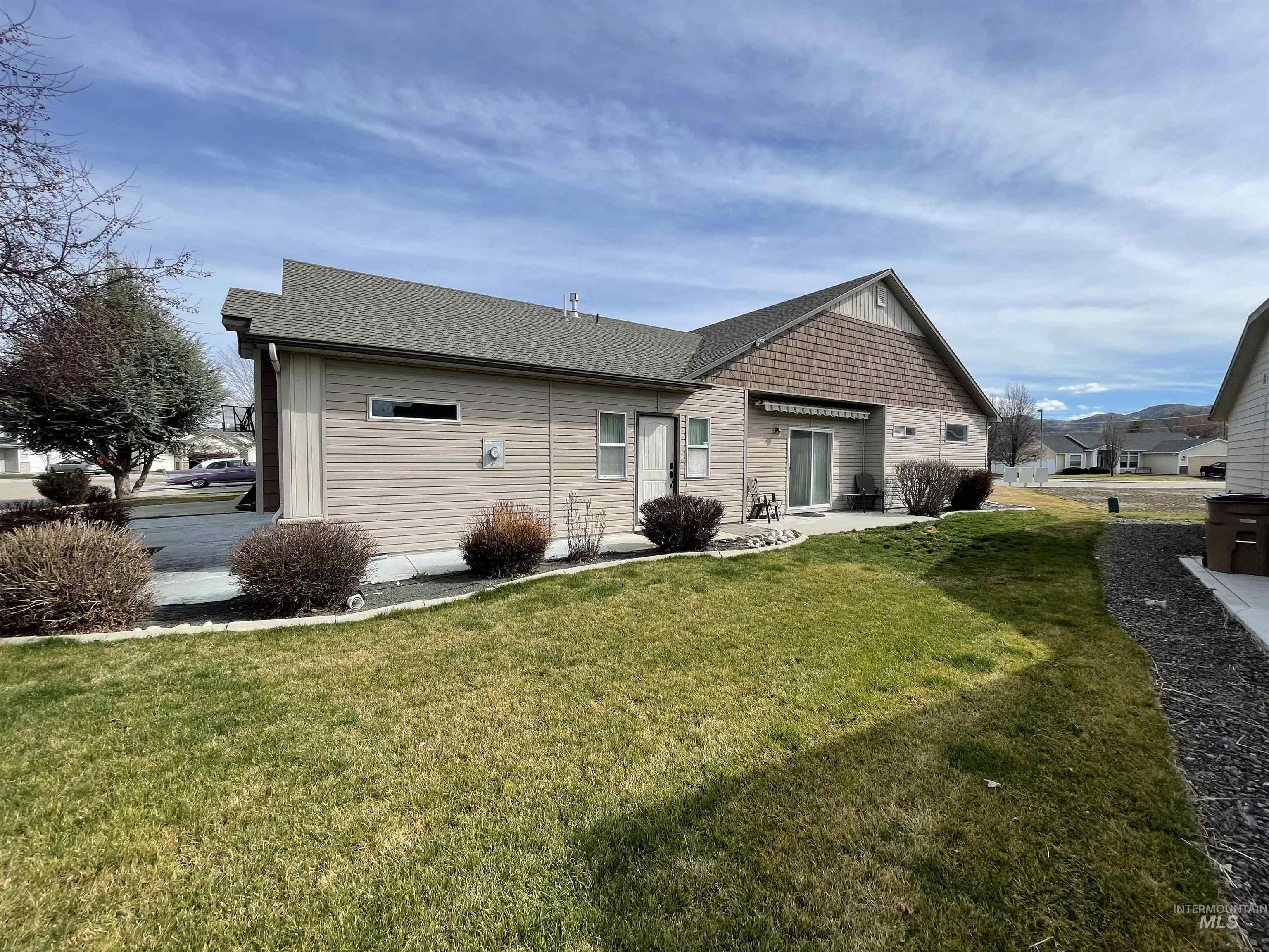 868 S Beaver Creek Way Property Photo 5