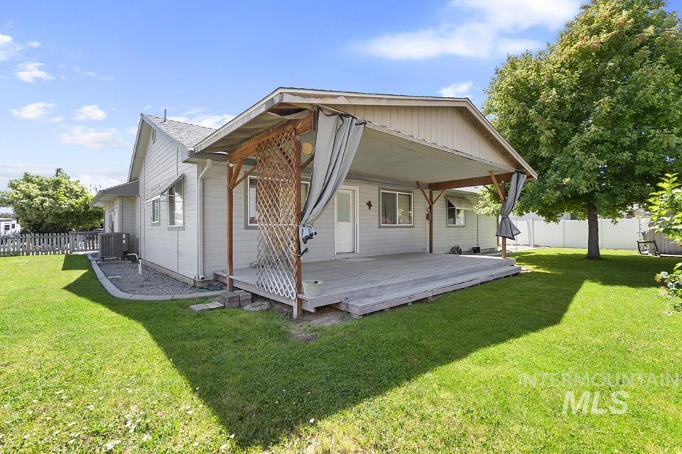 139 Hill St. Property Photo 7