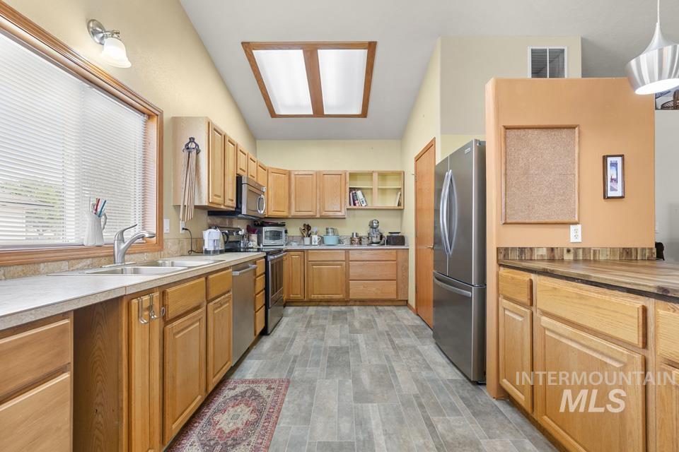 139 Hill St. Property Photo 17