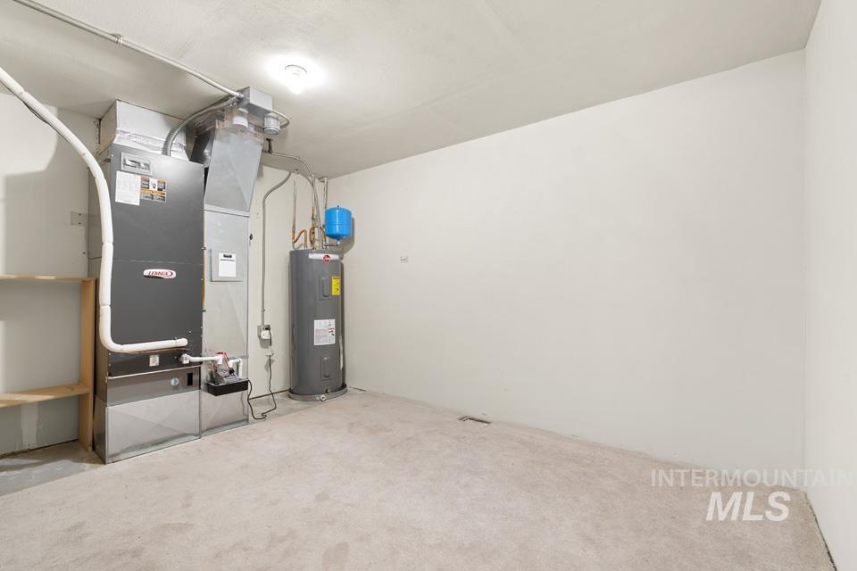 139 Hill St. Property Photo 40