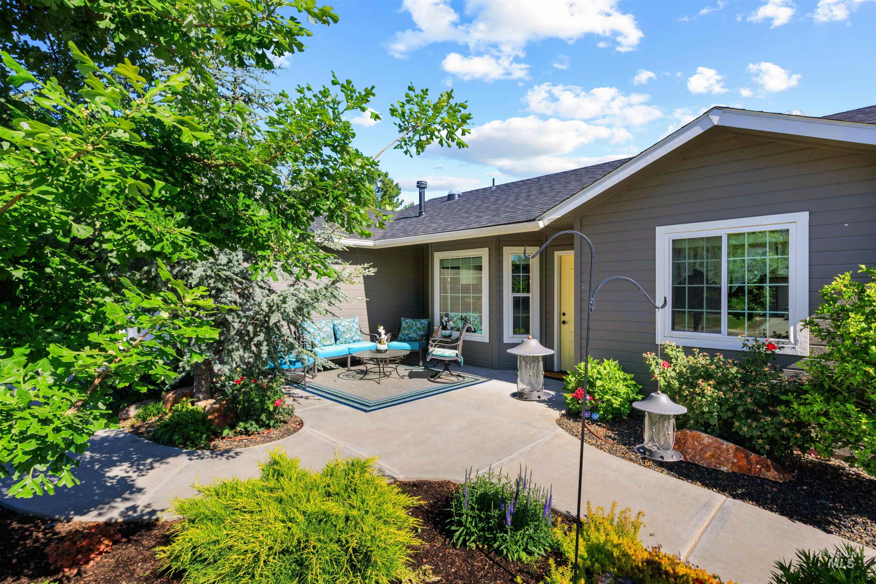 1418 E Sothesby Street Property Photo 4