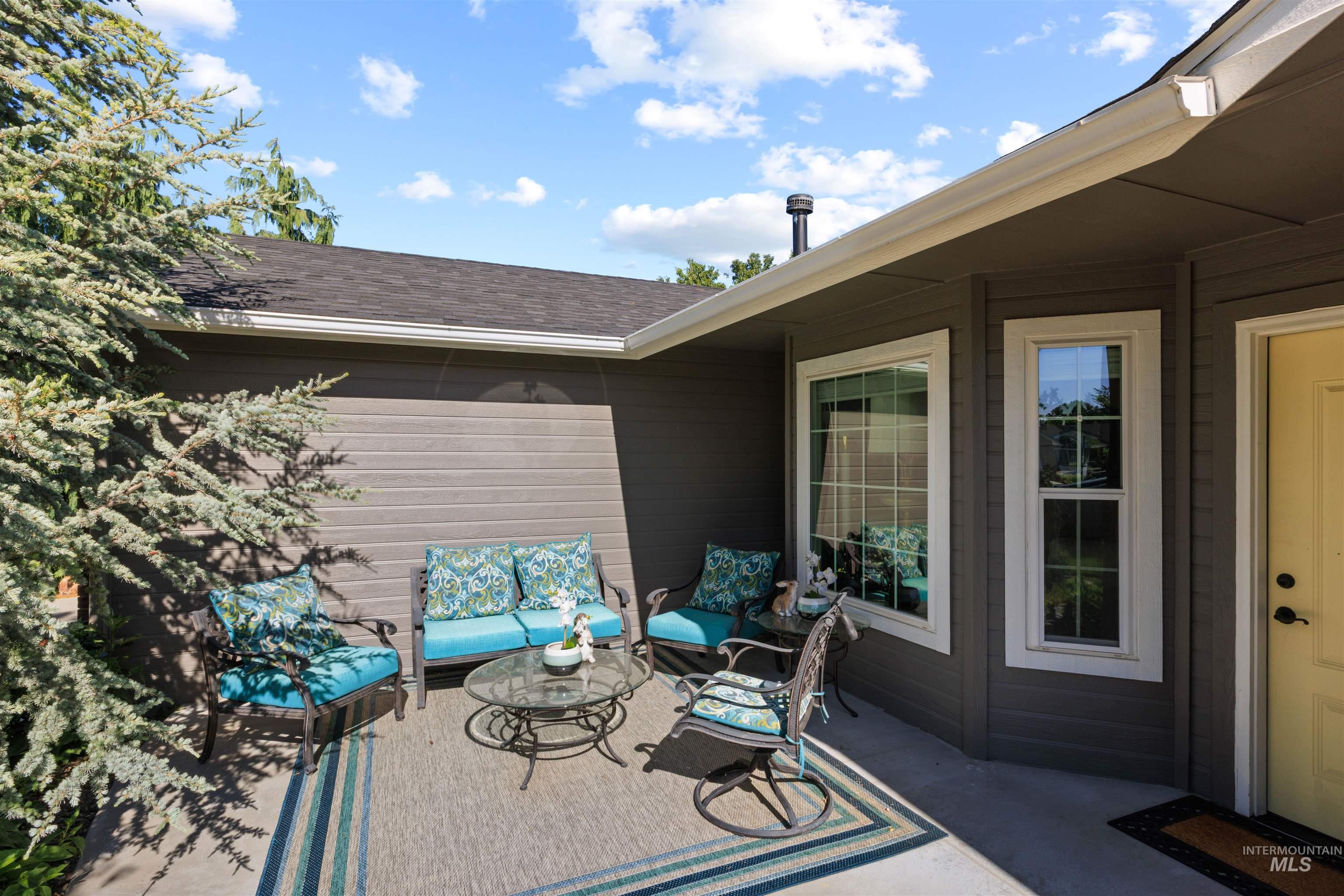 1418 E Sothesby Street Property Photo 5
