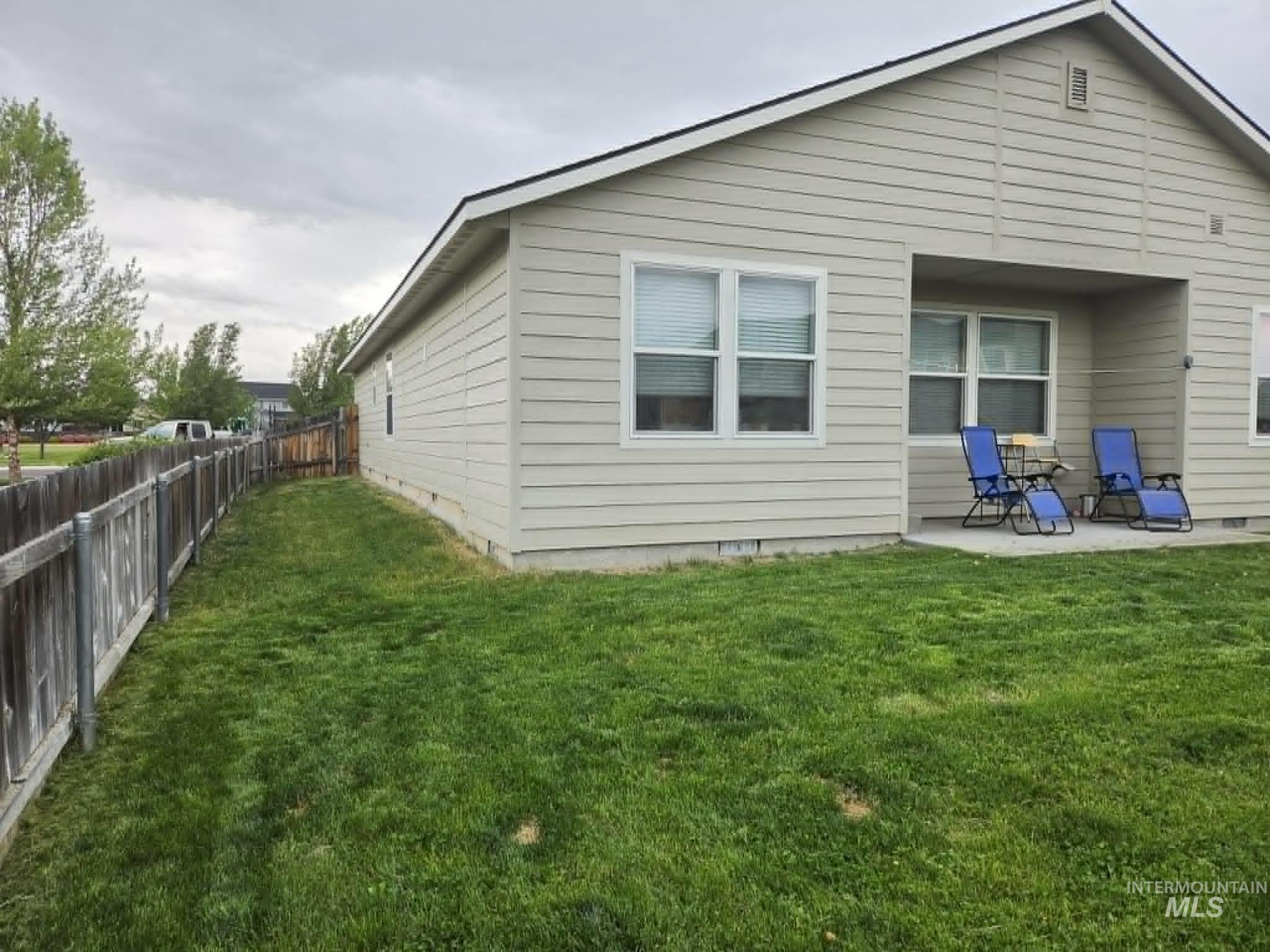 1193 W Crosswind Dr Property Photo 11