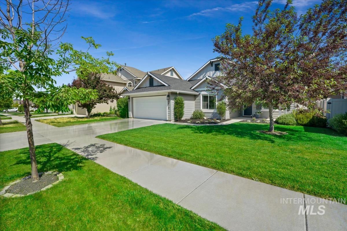 5918 W Quintale Dr Property Photo 1