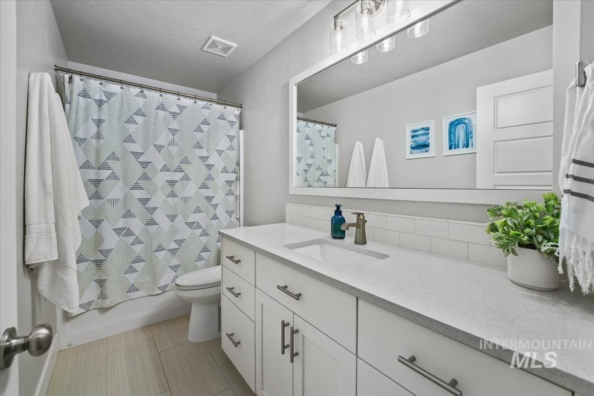 5918 W Quintale Dr Property Photo 23
