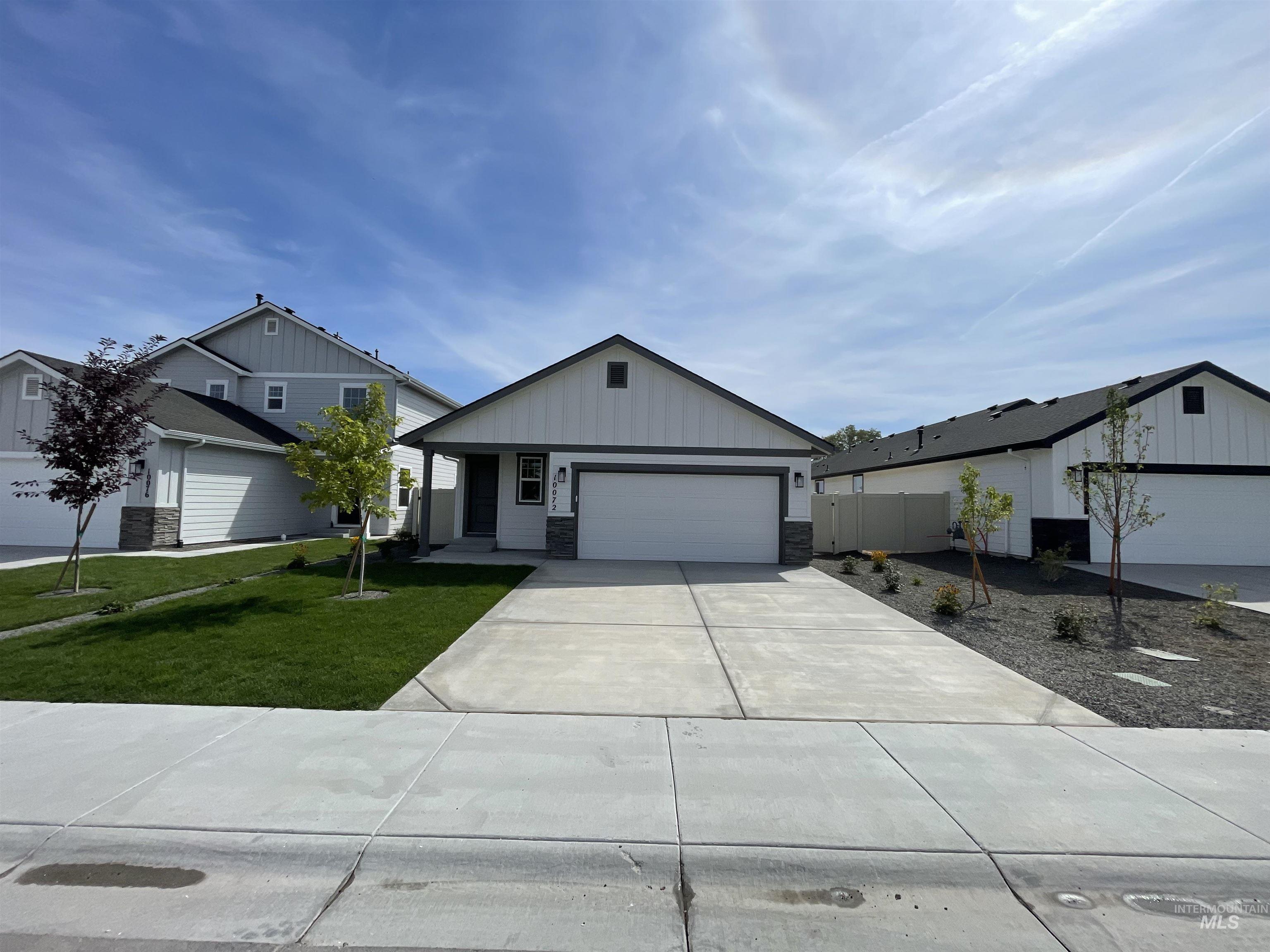 10072 Longtail Dr Property Photo 1
