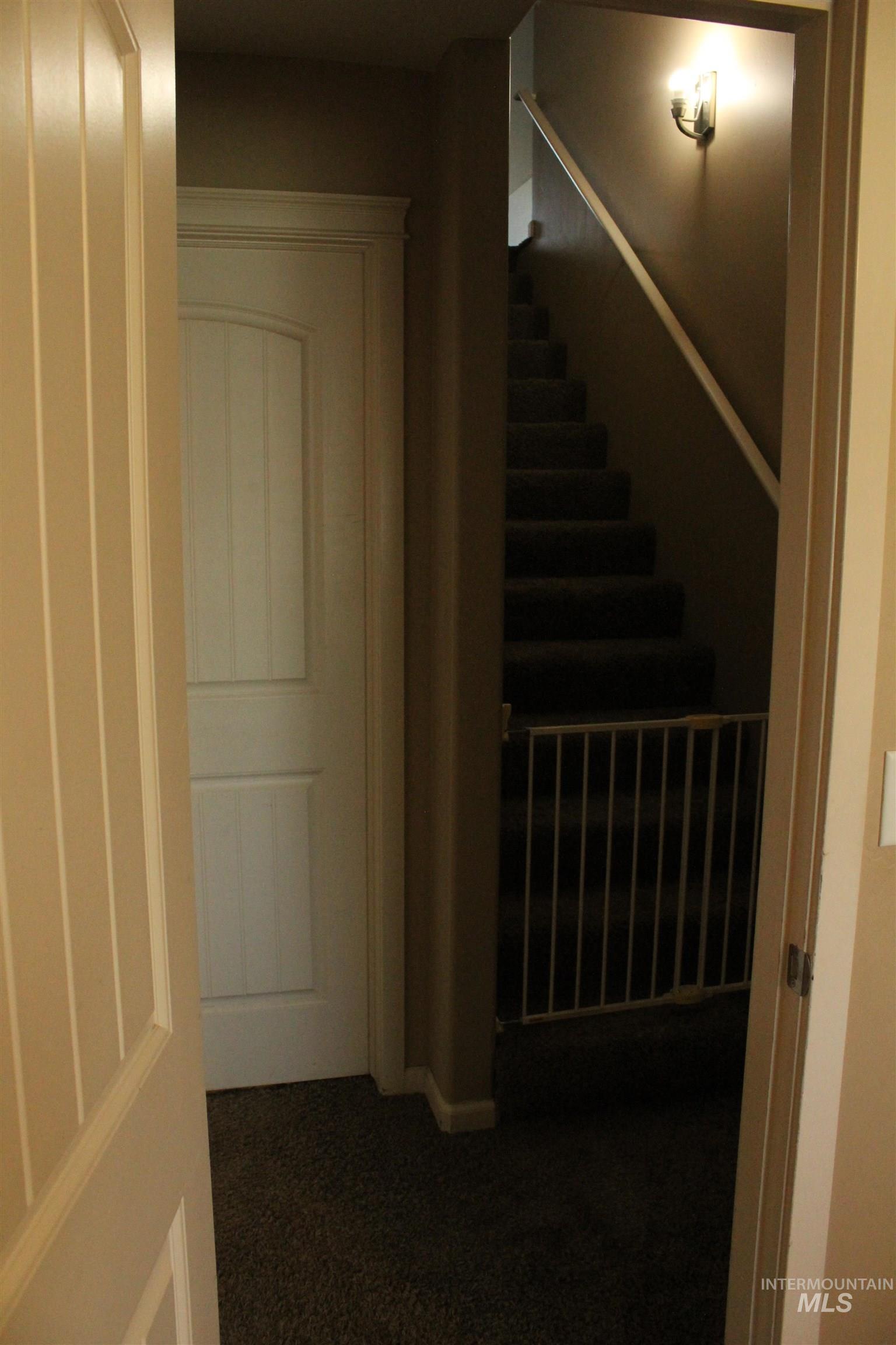 1121 Kelly Ave Property Photo 26