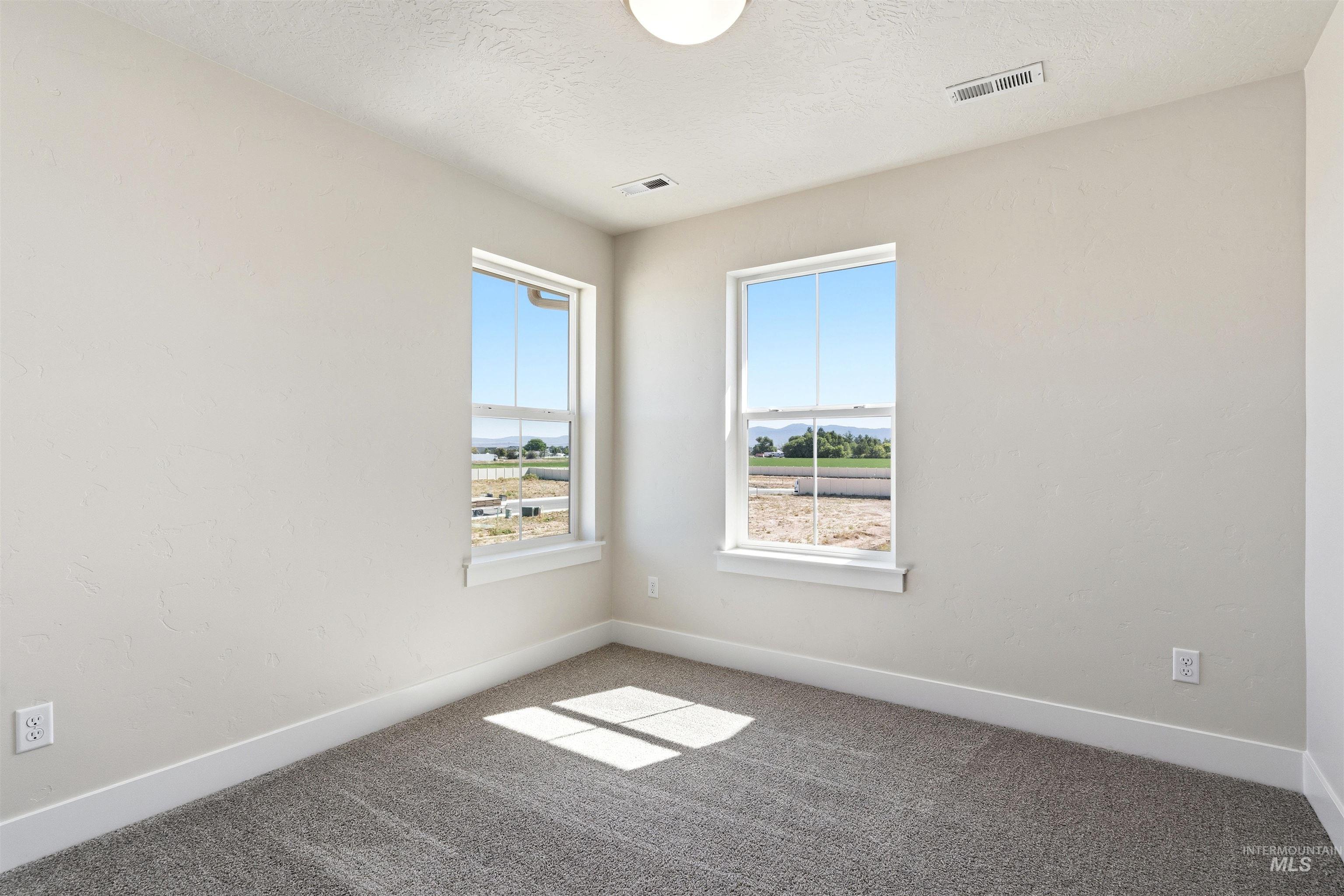 5913 W Parachute Dr Property Photo 23