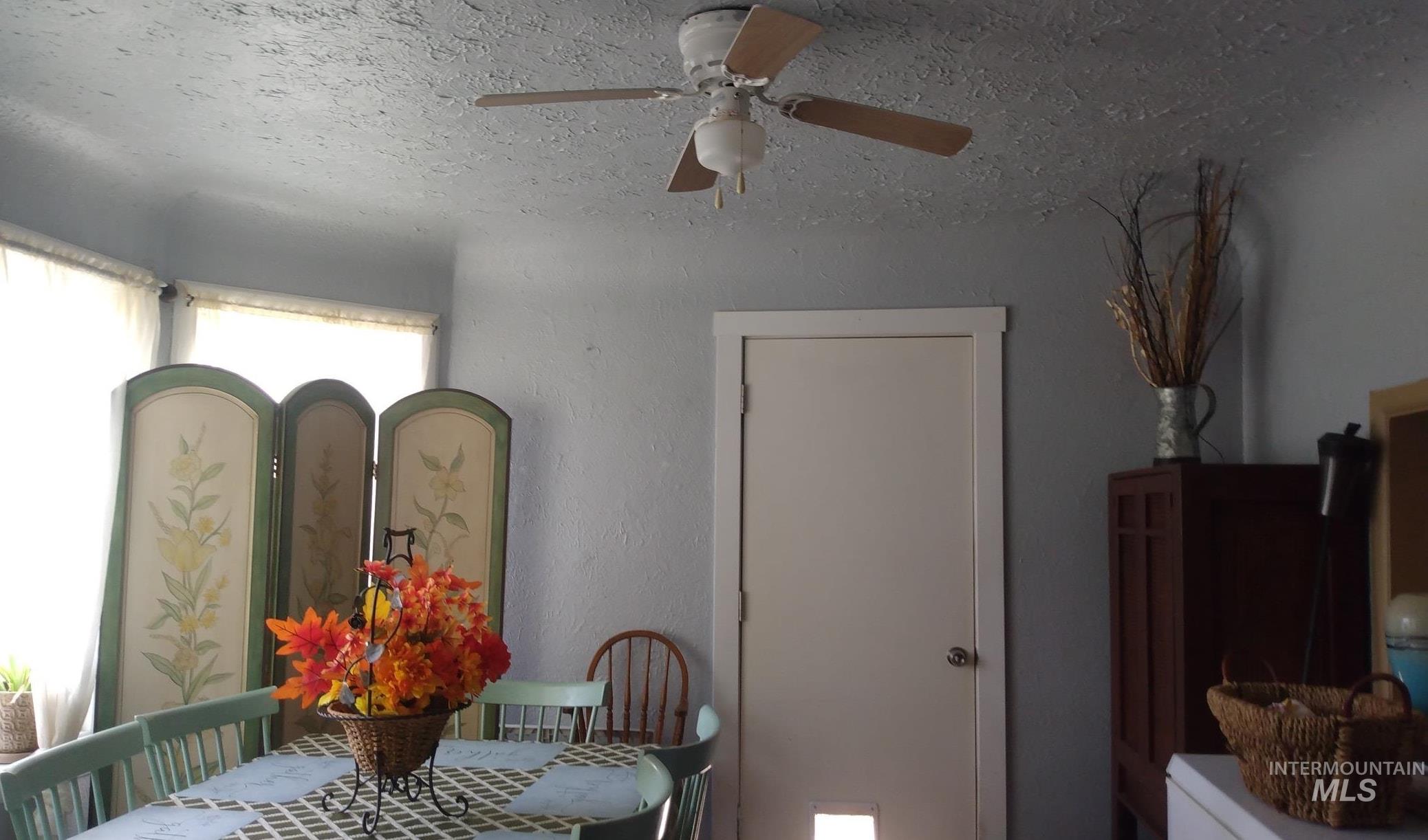 433 N 6th Street Property Photo 2